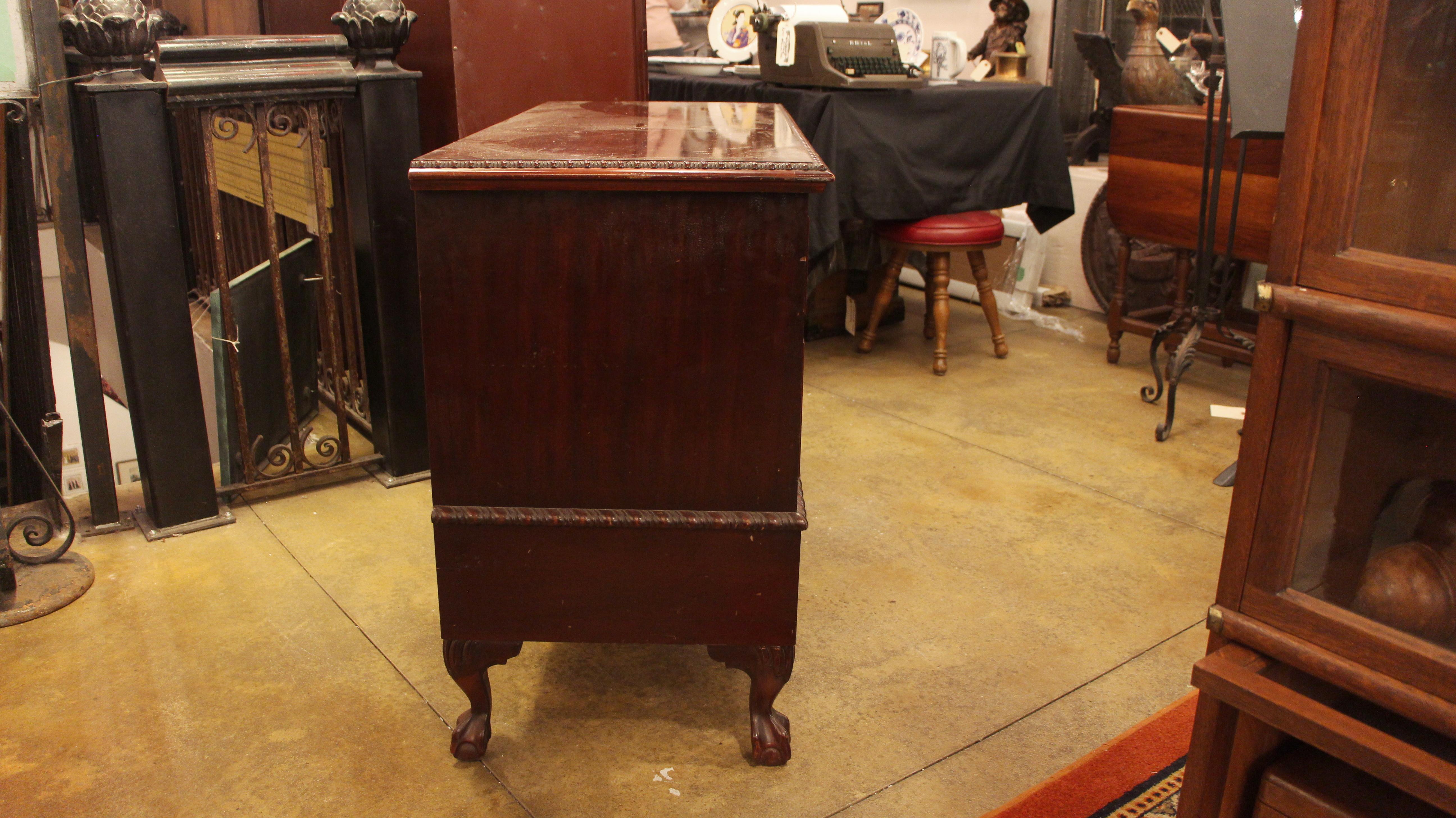 1953 Tall Lane Mahogany Cedar Blanket Chest 3
