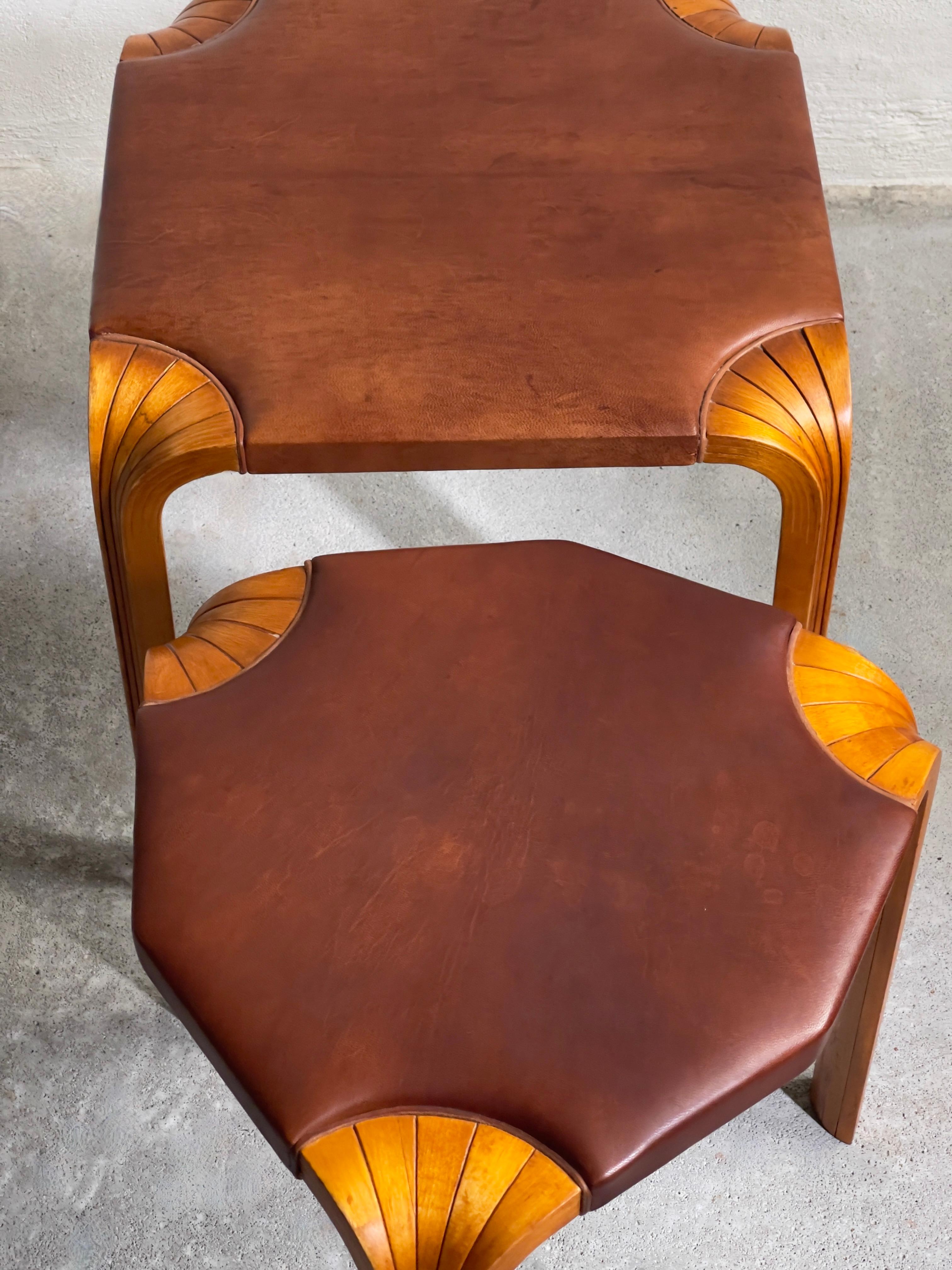 1954 Alvar Aalto stool model X601 in rich patinated birch and Niger leather For Sale 9