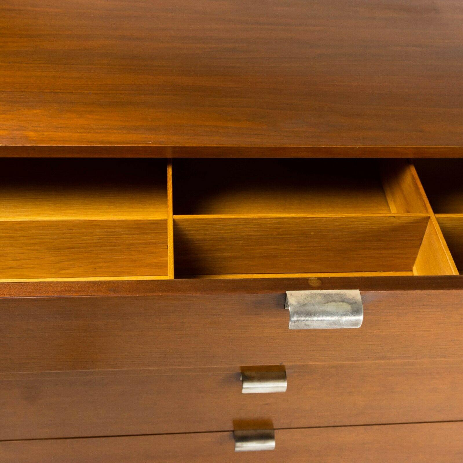 1954 George Nelson Herman Miller Basic Cabinet Series 4936 Credenza / Dresser en vente 1