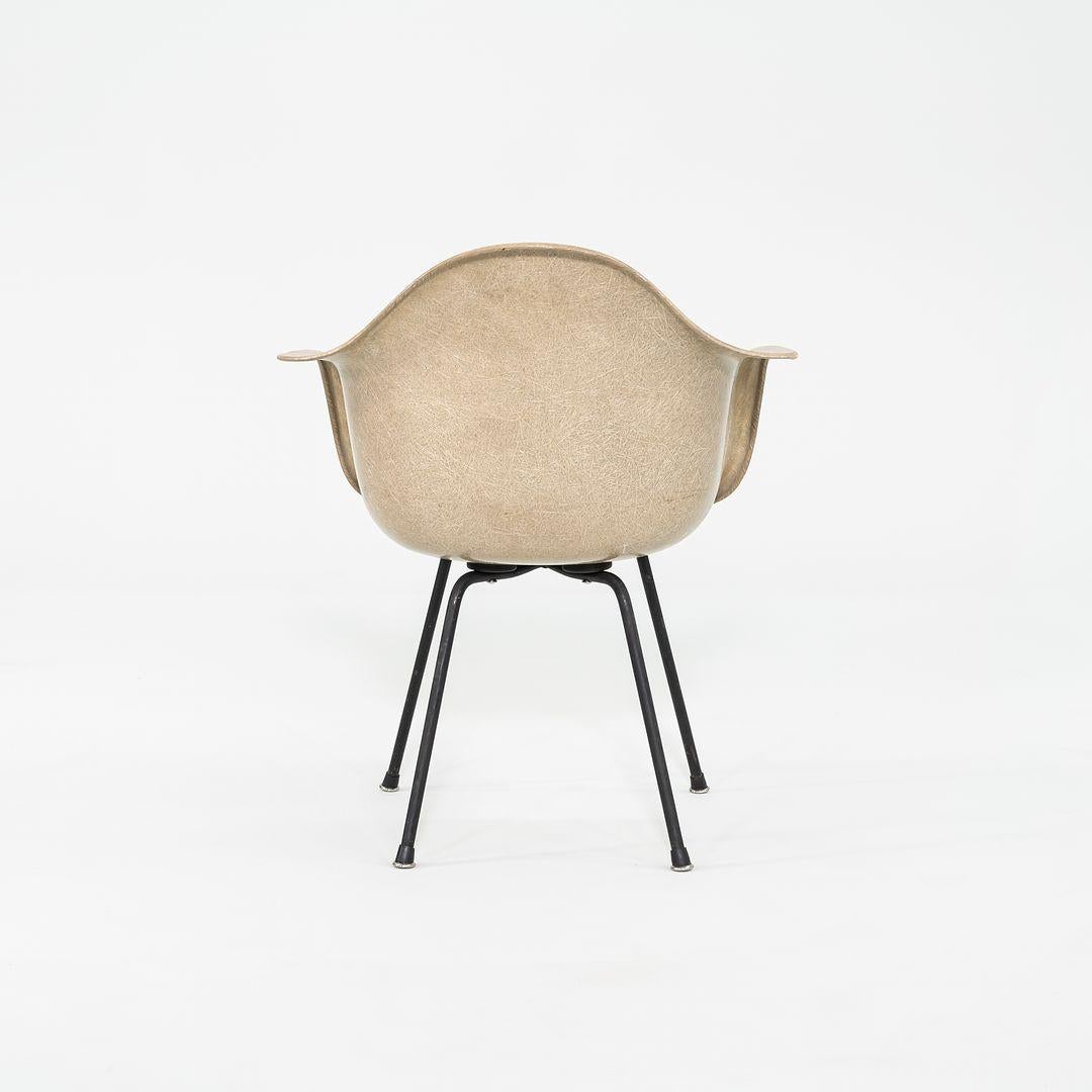 Américain 1954 Herman Miller Eames Rope Edge DAX Arm Shell Dining Chair X Base 3 Available en vente