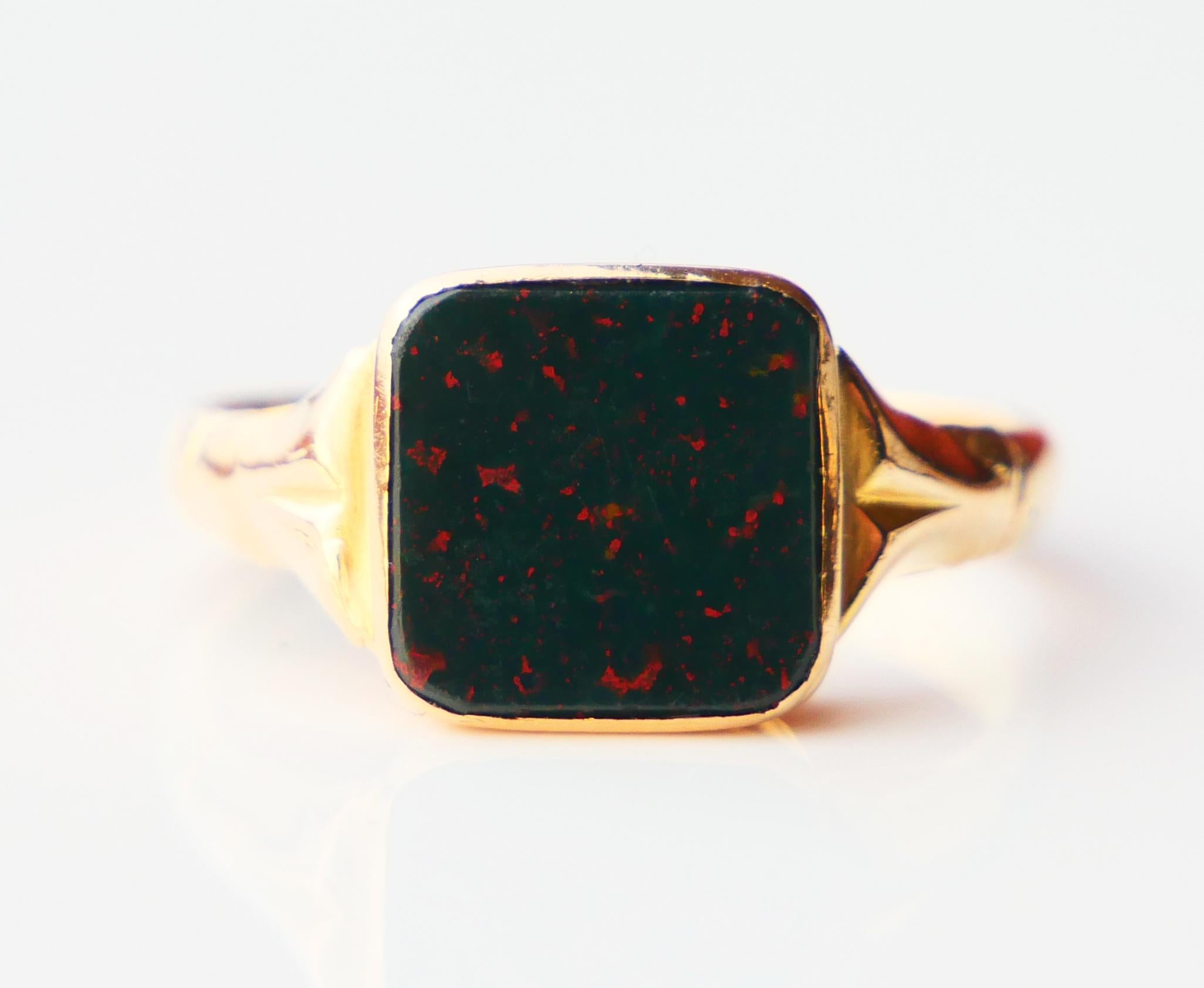 1954 Men Signet Ring Blood stone solid 18K Gold Ø US9.25 / 4.28 gr 2