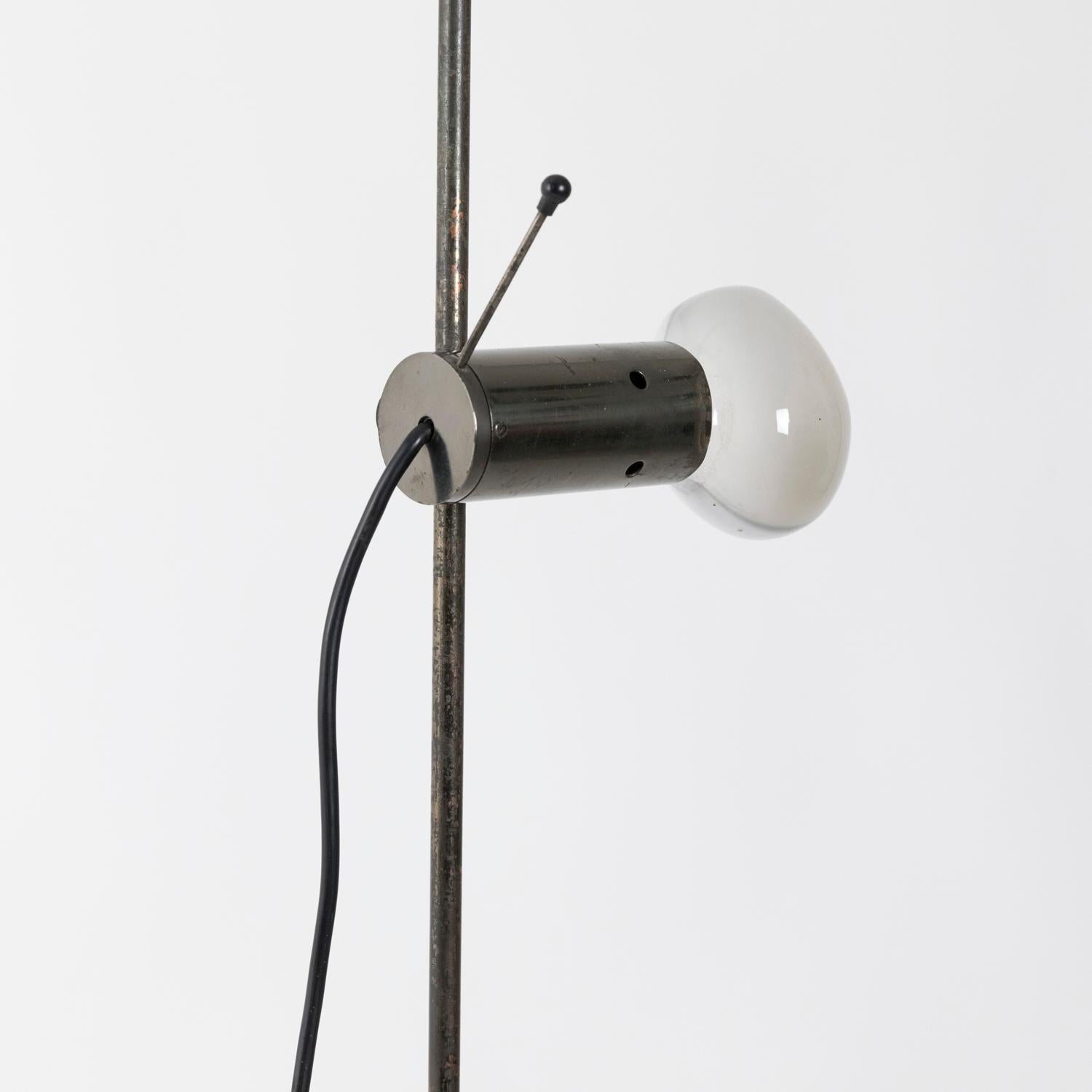 1954 Mod.387 Floor Lamp by Tito Agnoli for O-Luce in Bronzed Nickel In Good Condition In Milan, IT