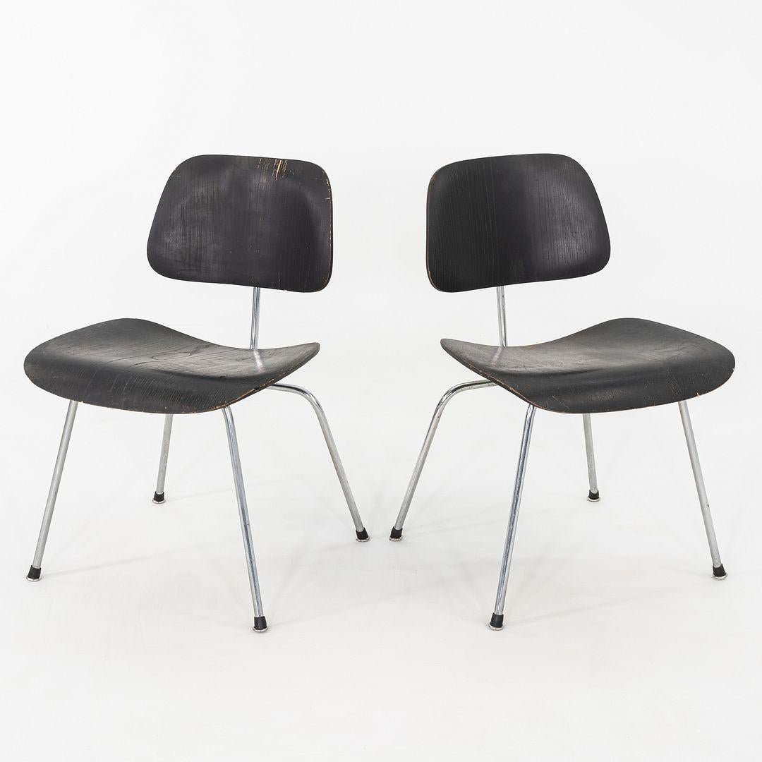 Modern 1954 Pair of Charles and Ray Eames for Herman Miller DCM Dining Chairs in Wood For Sale