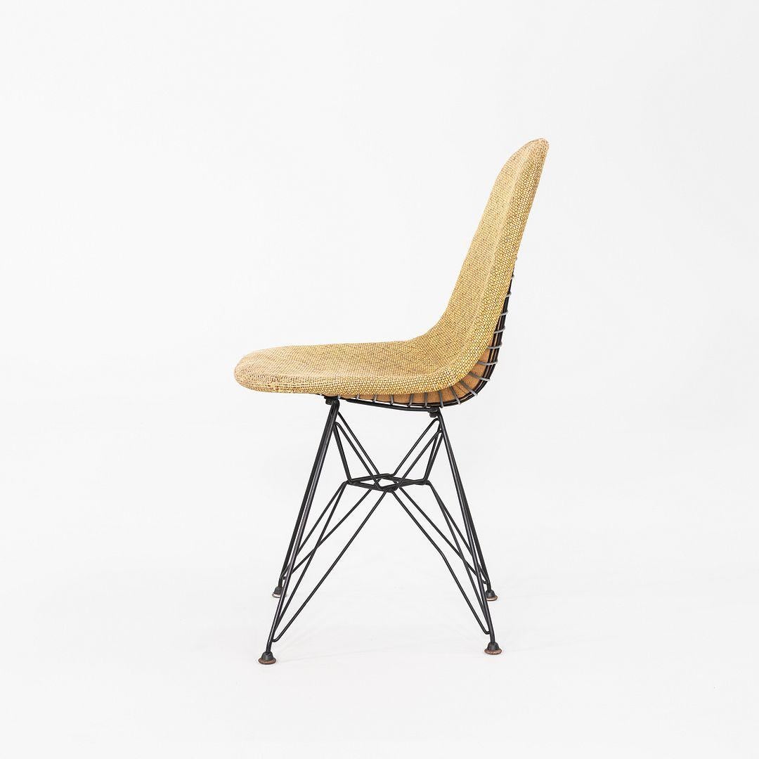 1954 Coppia di sedie Herman Miller DKR-1 di Eames con base Eiffel in Hopsack in vendita 4