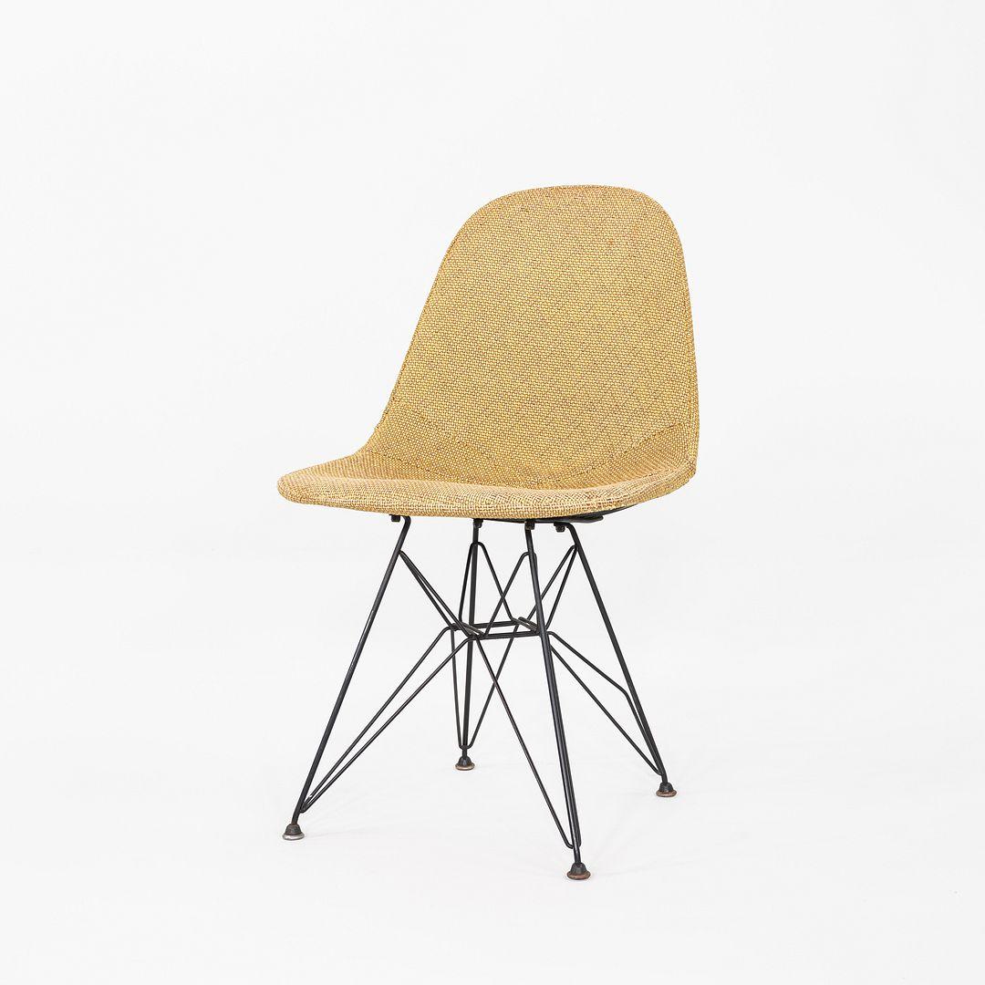 1954 Coppia di sedie Herman Miller DKR-1 di Eames con base Eiffel in Hopsack In condizioni buone in vendita a Philadelphia, PA