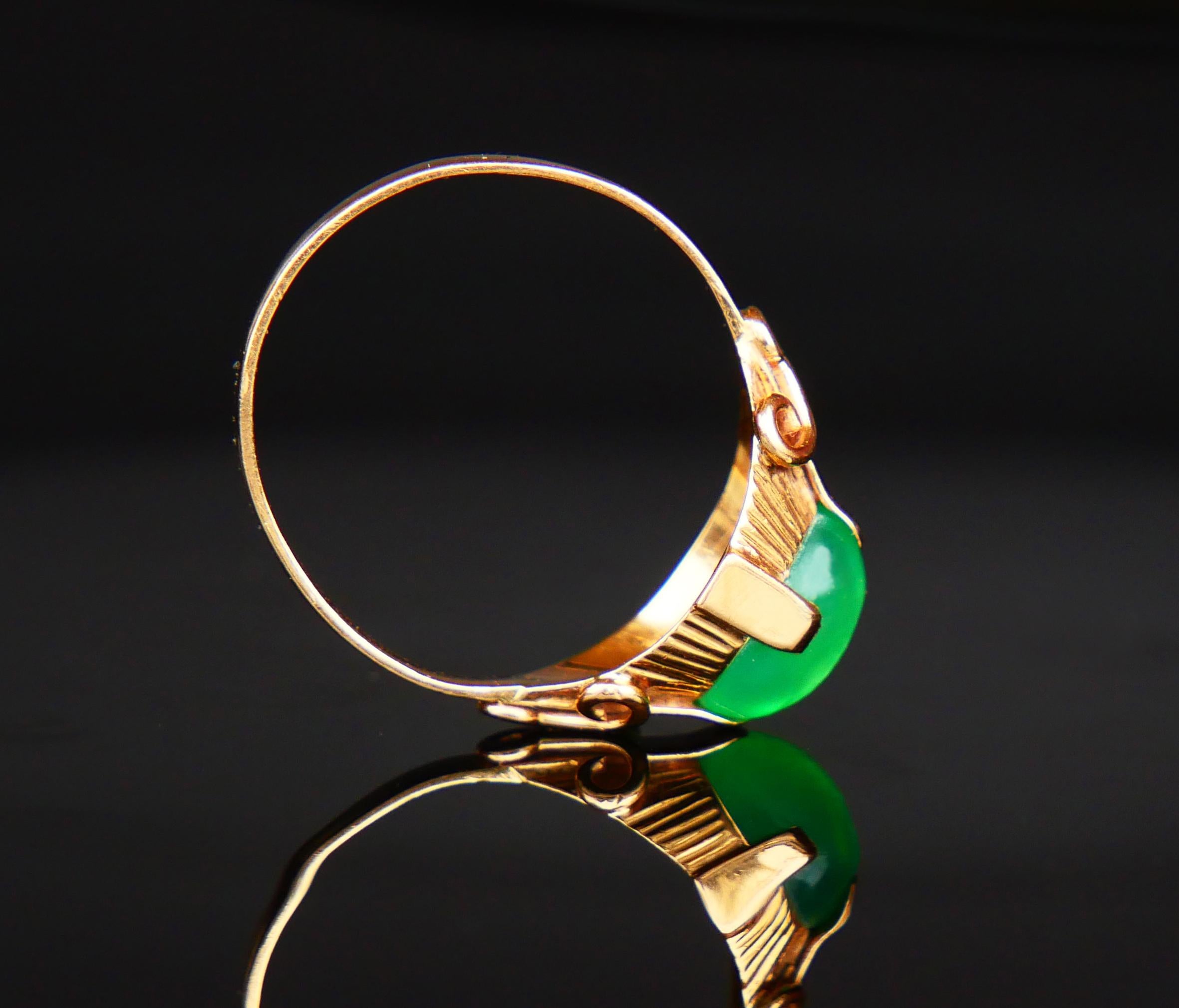 Cabochon 1954 Ring natural Green Chalcedony 18K Yellow Gold Ø 6 US / 2 gr For Sale