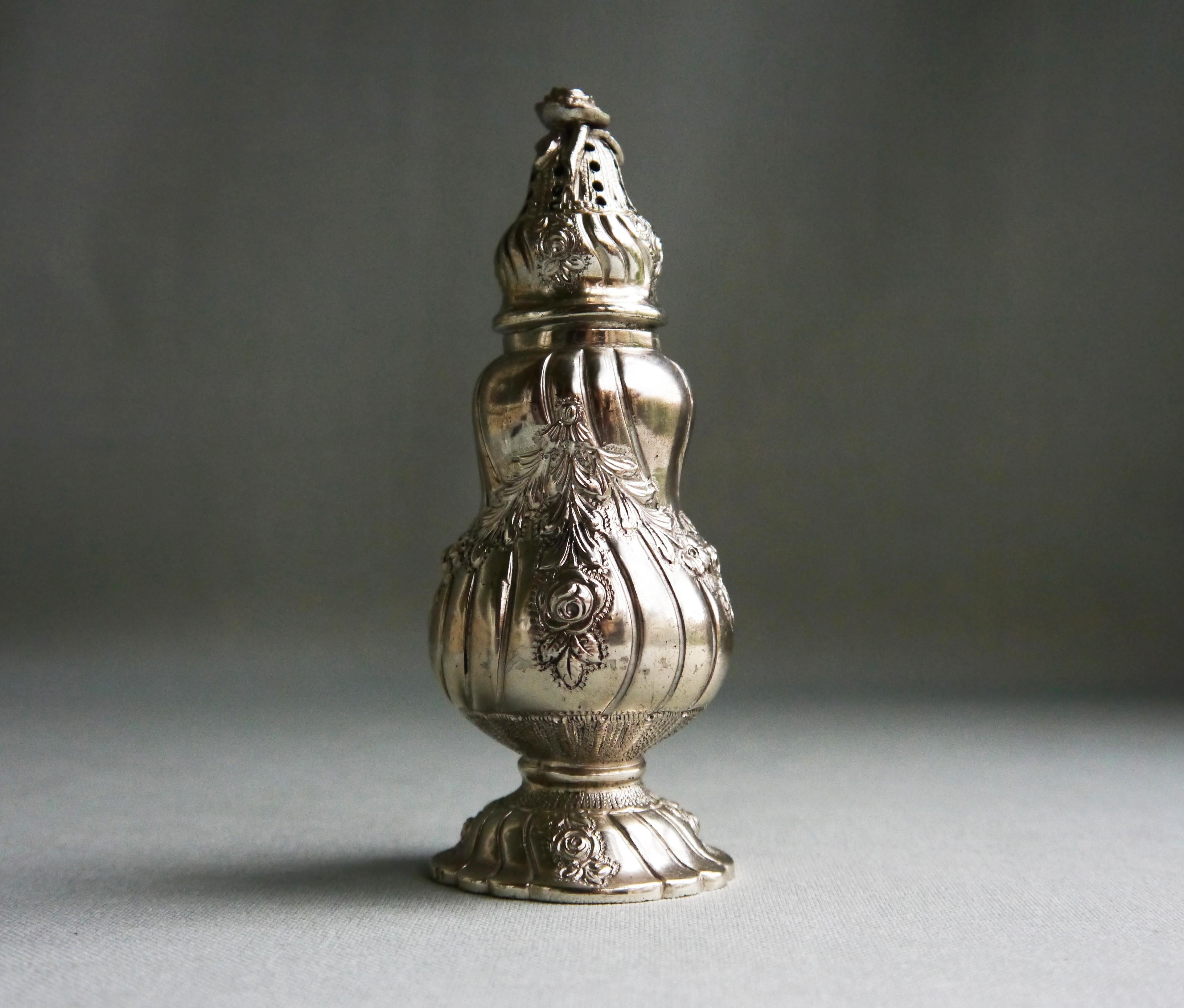 1954 Set Two Spice Casters solid 835 Silver / 184 gr For Sale 4