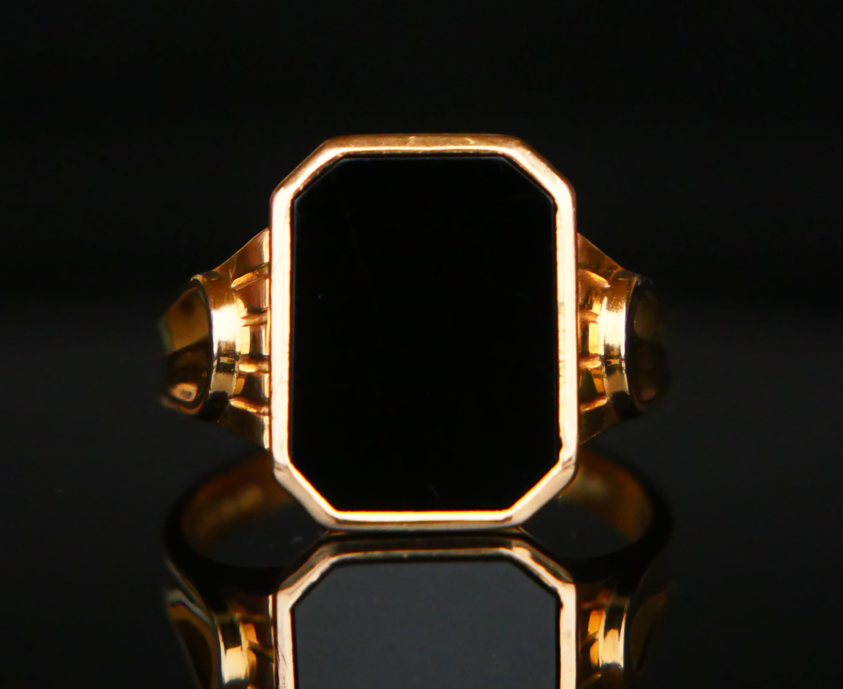 Retro 1954 Signet Men Ring 4.5ct natural Onyx solid 18K Gold Ø 10.5 US / 5.38gr For Sale