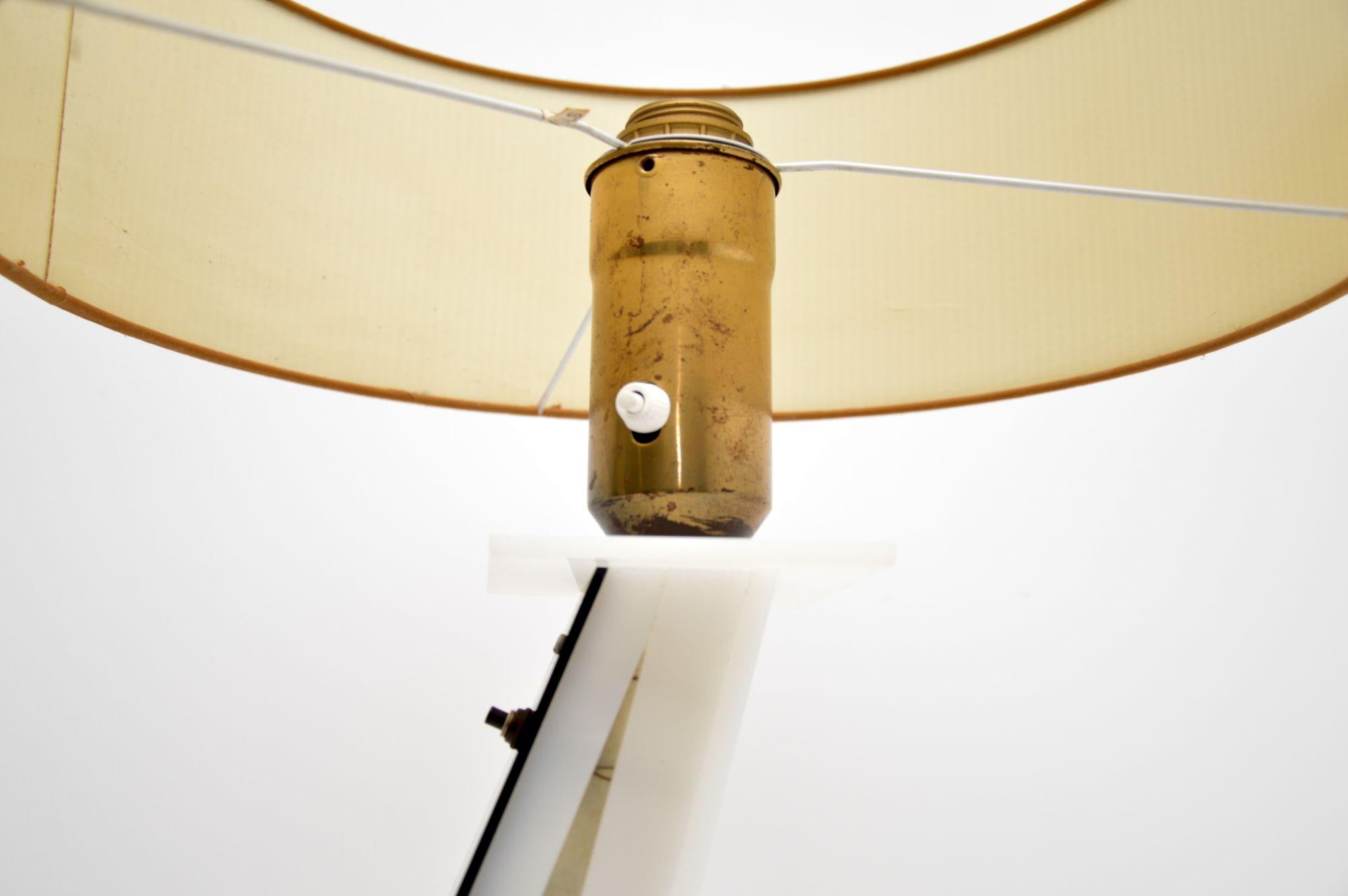 1954 Vintage Plexiglass Moss Floor Lamp In Good Condition In London, GB