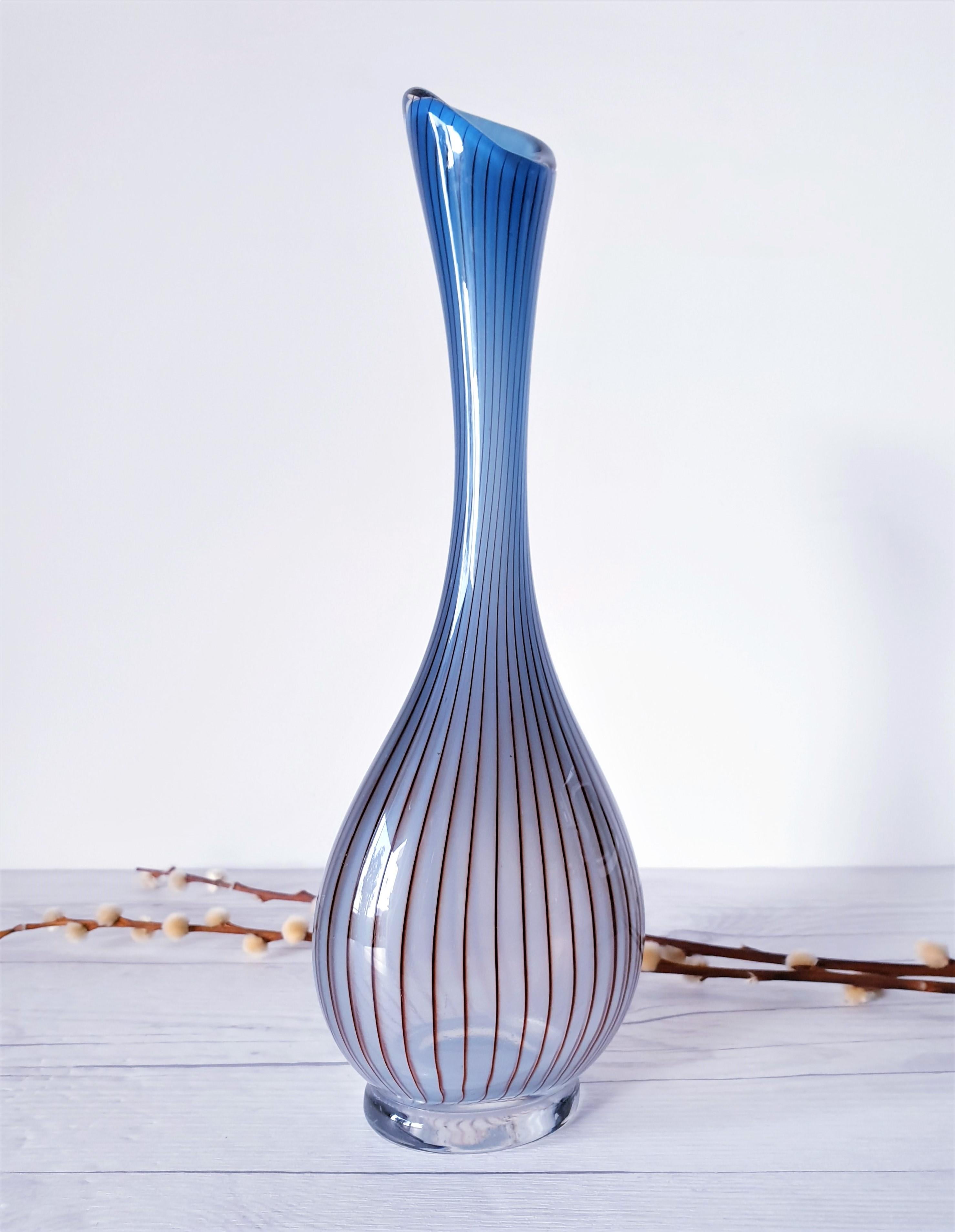 Swedish 1955-56 Vicke Lindstrand, LC1 of 'Colora' Series for Kosta 'Boda' Handblown Vase