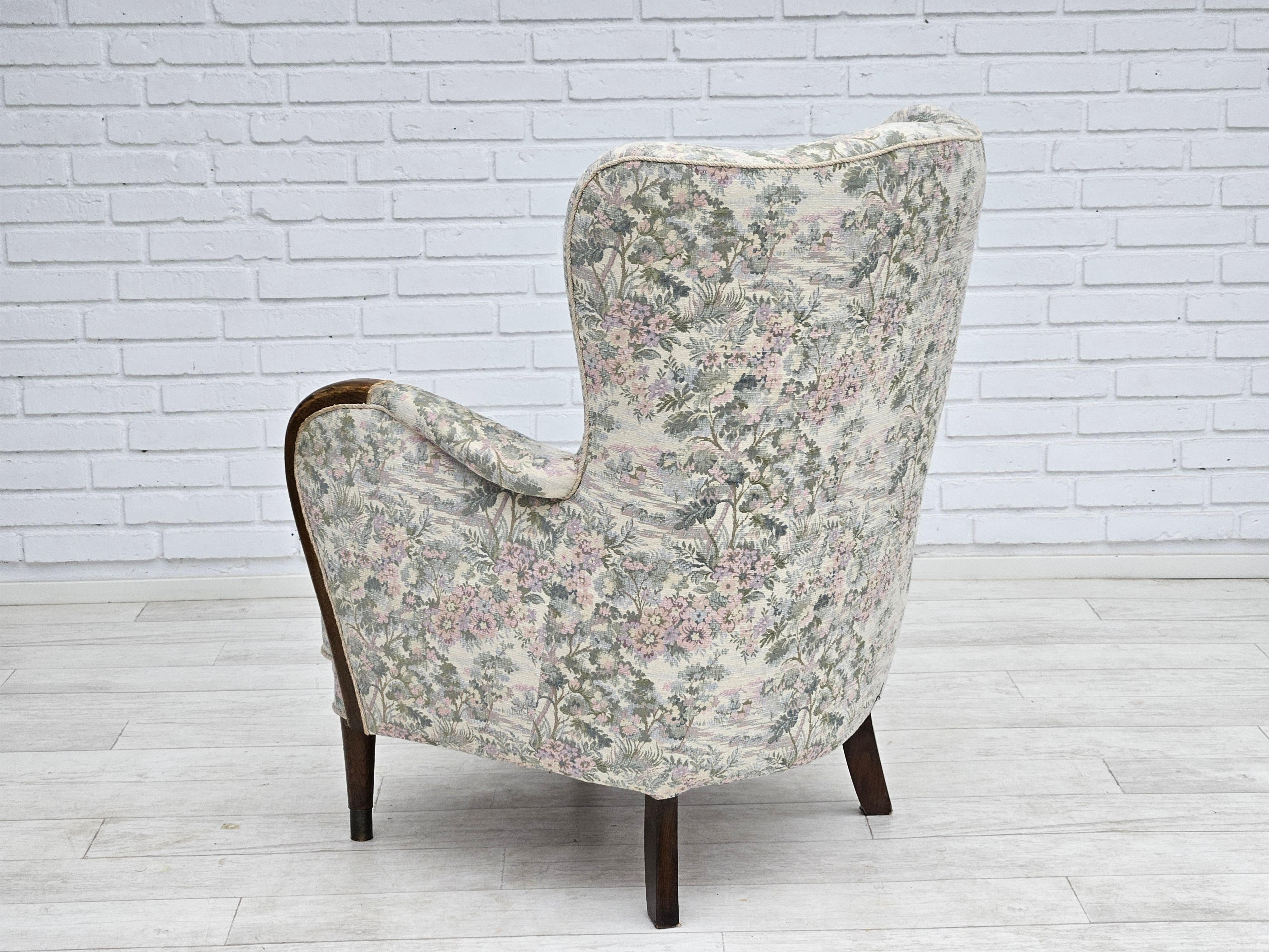 1955-60, design danois, fauteuil en tissu multicolore floral, original. en vente 1