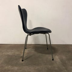 1955, Arne Jacobsen, Early Vintage Black Faux Leather 3107 Butterfly Chair