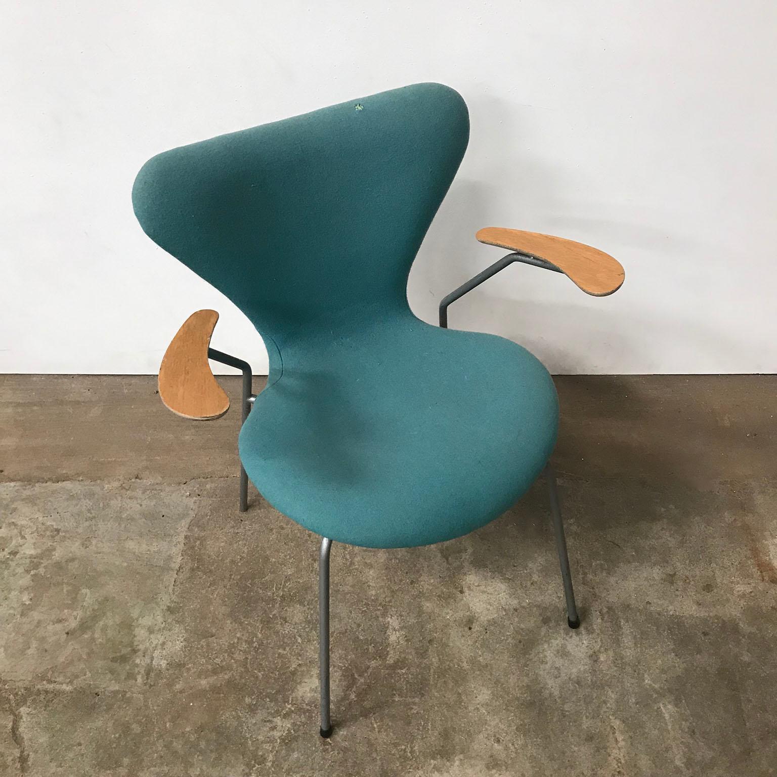 Danish 1955, Arne Jacobsen, Eight Turquoise to Upholster 3207 Butterfly Armchairs For Sale