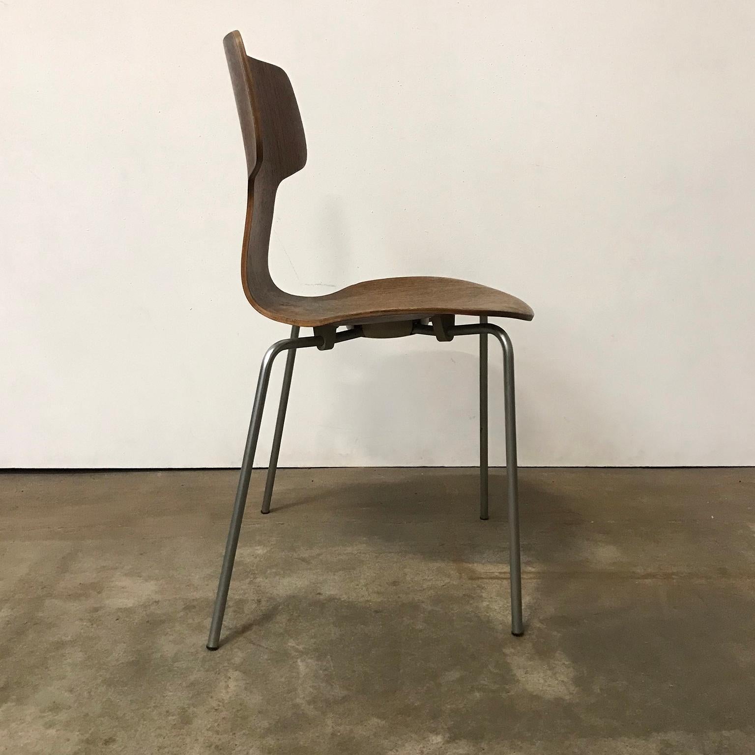 Danish 1955, Arne Jacobsen for Fritz Hansen, Original, Rare, Chair 3103 with Grey Base For Sale