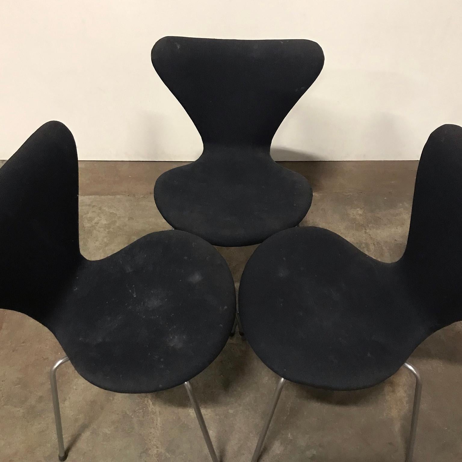 Metal 1955, Arne Jacobsen, Fritz Hansen, Set 3107 Butterfly Chairs in Black Upholstery