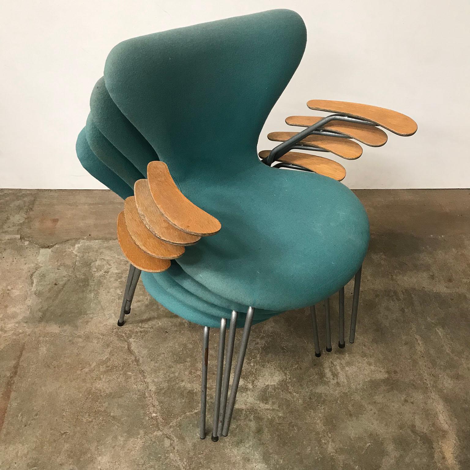 Danish 1955, Arne Jacobsen, Set of Four Turquoise Upholstered 3207 Butterfly Armchairs For Sale