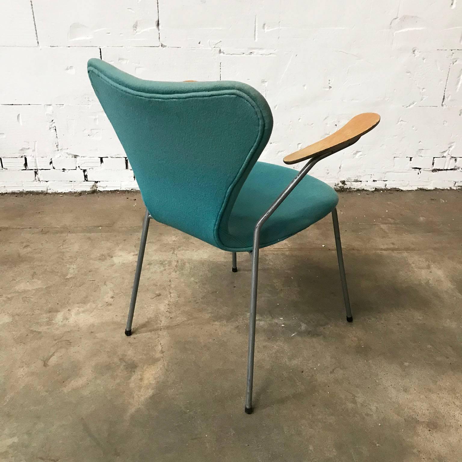 Mid-Century Modern 1955, Arne Jacobsen, Set of Four Turquoise Upholstered 3207 Butterfly Armchairs