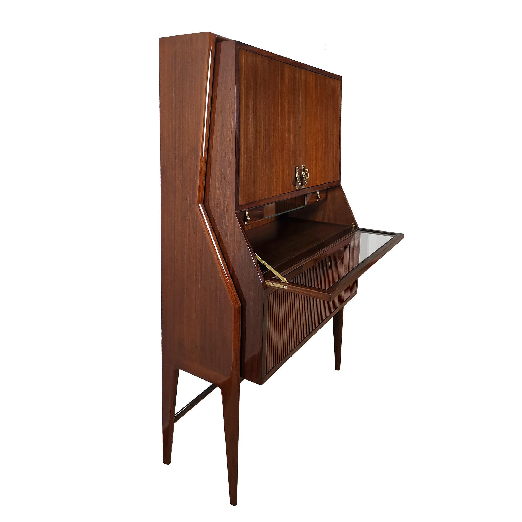 Mid-Century Modern Dry Bar by Ico Parisi in Mahogany, Glass, Brass - Italy For Sale 1
