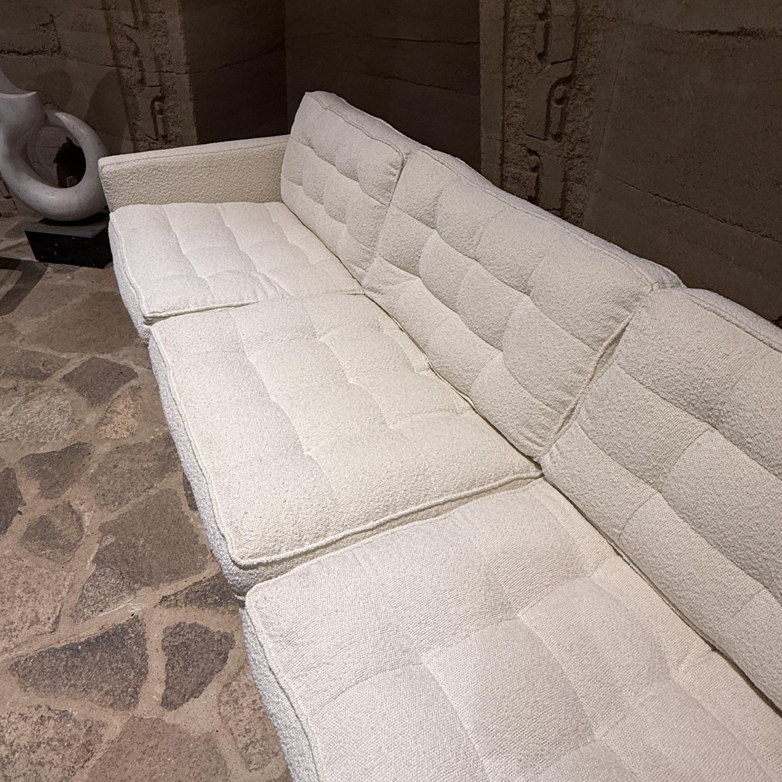Florence Knoll Three-Seater Sofa Mid Century Modern 1955, Model 2557 For Sale 2