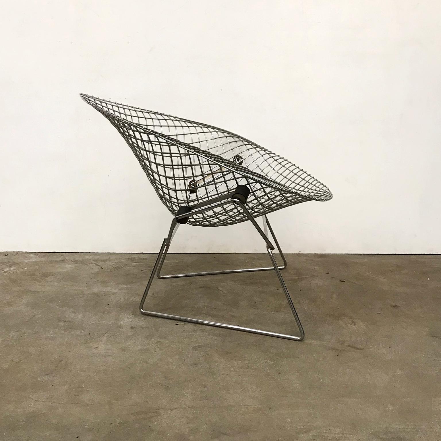 1955, Harry Bertoia for Knoll International, Wide, Large, Chrome, Diamond Chair In Good Condition For Sale In Amsterdam IJMuiden, NL