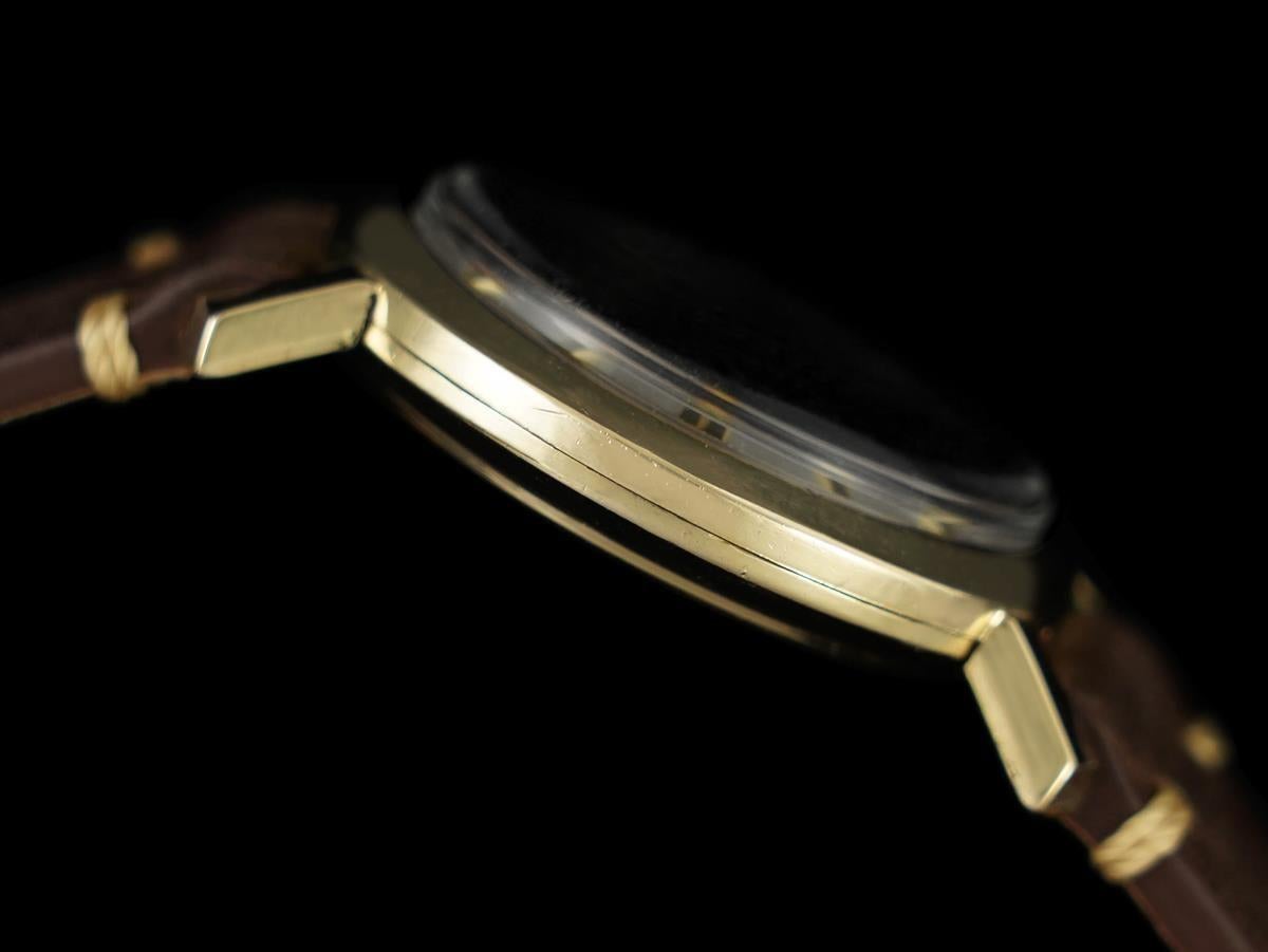 1955 Jaeger-LeCoultre Memovox Vintage Reloj de pulsera para caballero, oro de 10 quilates en venta 1
