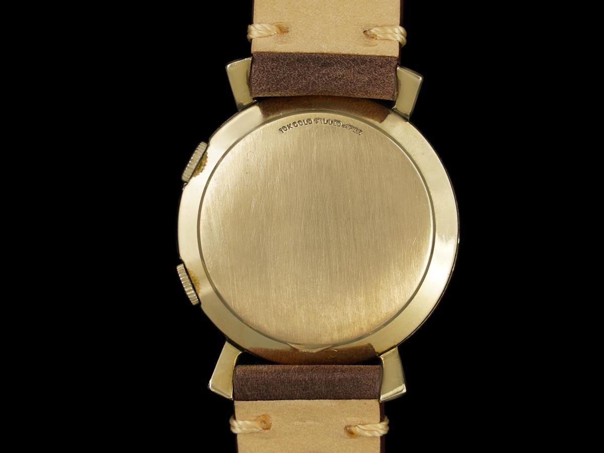 1955 Jaeger-LeCoultre Memovox Vintage Reloj de pulsera para caballero, oro de 10 quilates en venta 2
