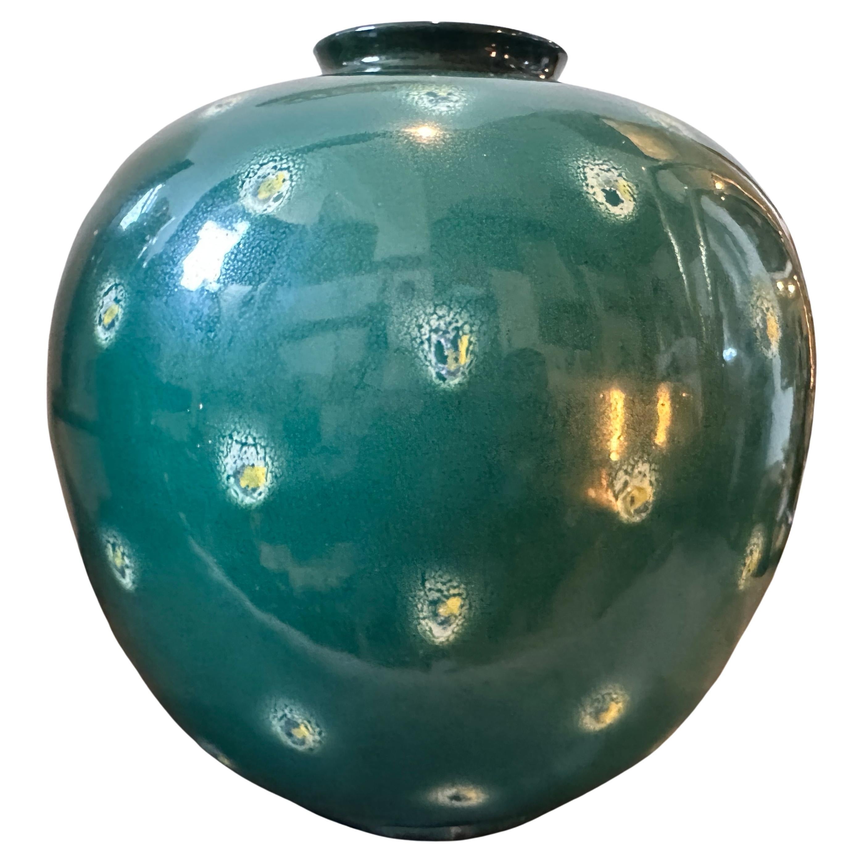 1955 Mid-Century Modern Green Ceramic Sicilian Vase in the Manner of Gio Ponti  For Sale