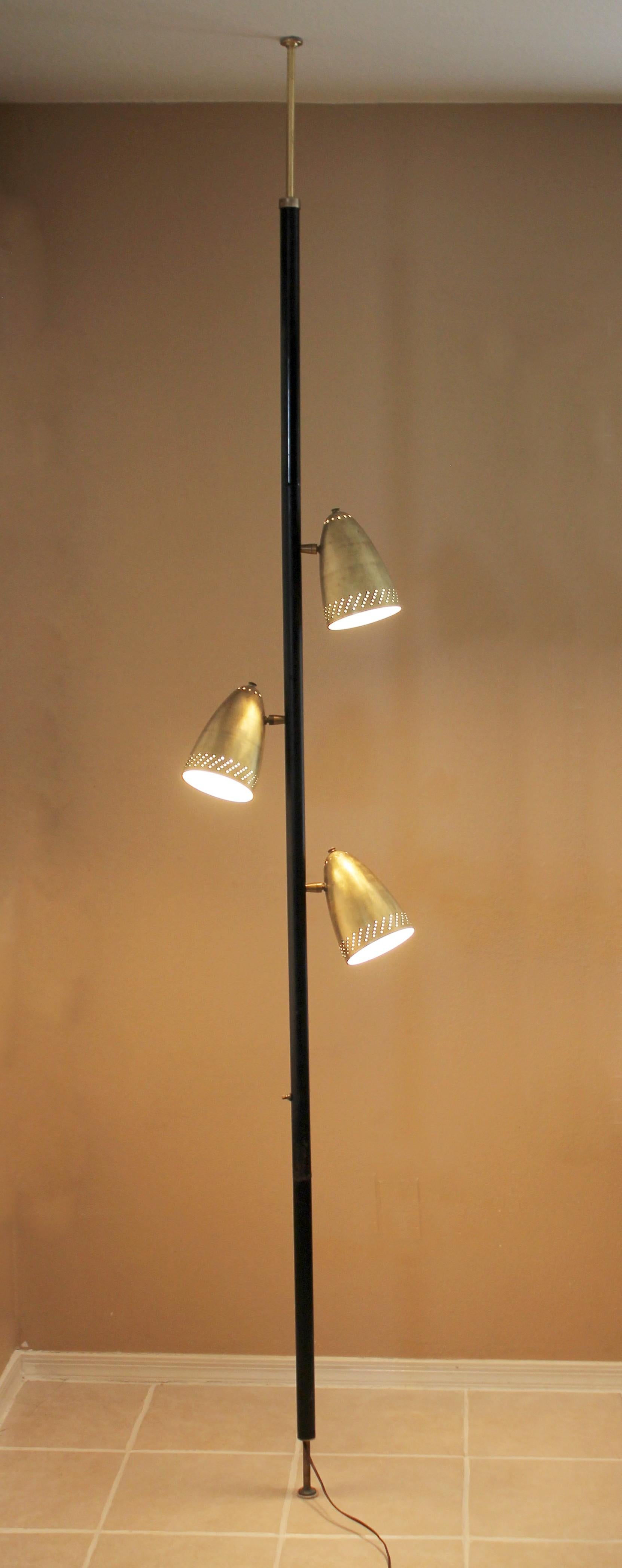 1955! Moderne Tension Pole Lampe aus Messing mit Sternlichtschirmen aus der Stiffel-Ära, Mitte des Jahrhunderts im Angebot 5
