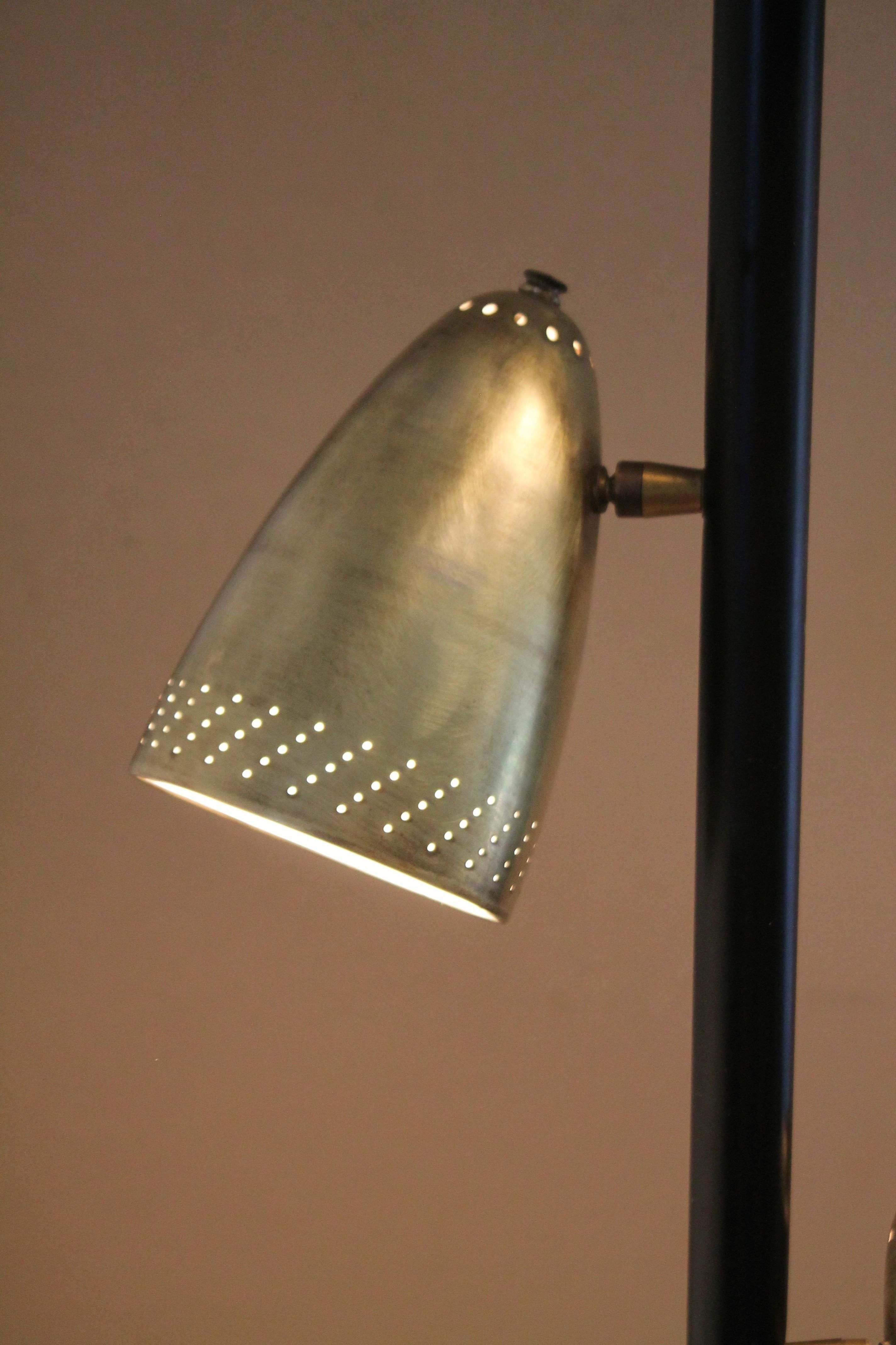 20th Century 1955! Mid Century Modern Tension Pole Lamp Brass Stiffel Era Starlight Shades For Sale