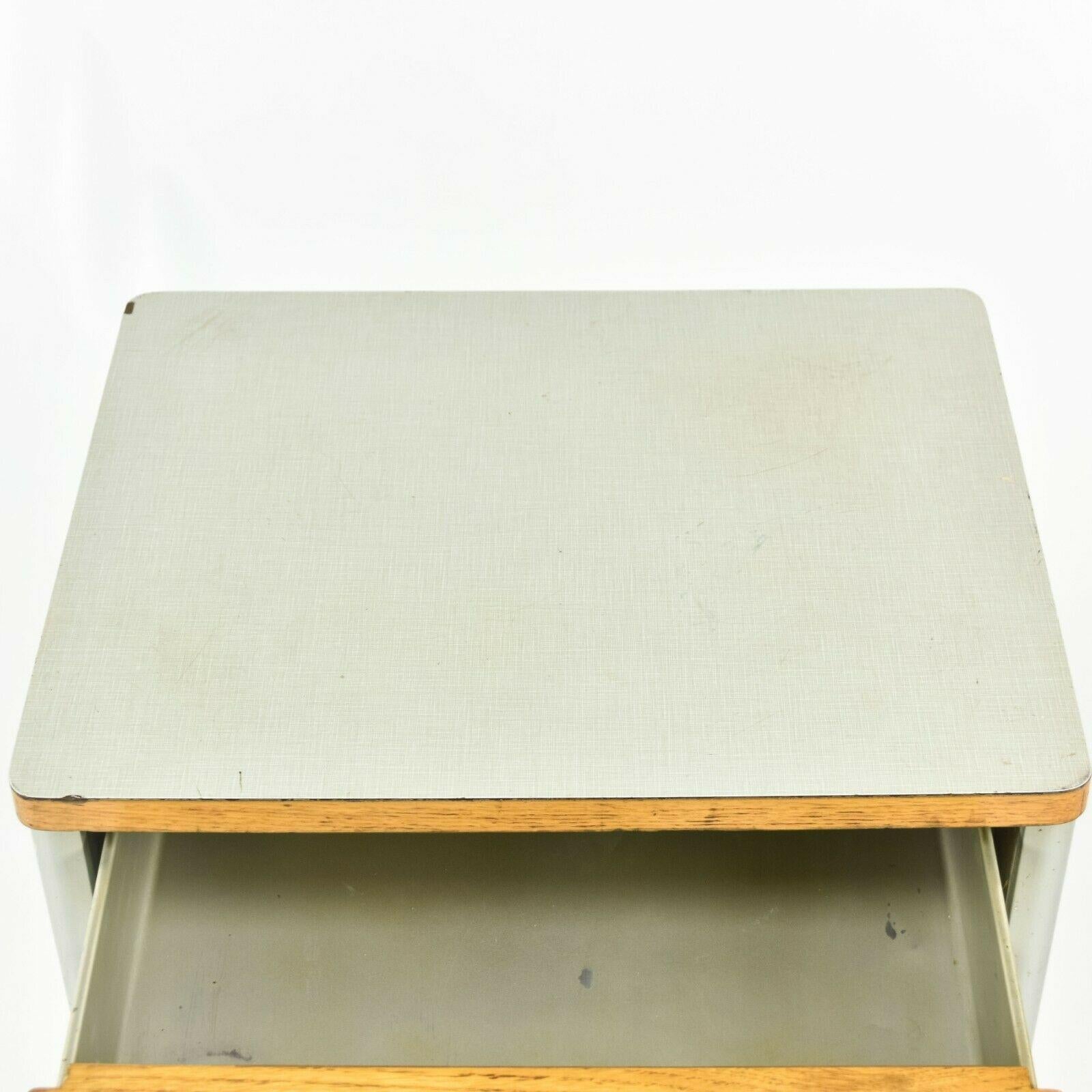 1955 Raymond Loewy for Hill Rom Co Rolling Bar / Utility Cart / Bedside Cabinet For Sale 3
