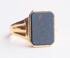 1955 Signet Men Ring 7ct natural Blood Stone solid 18K Gold Ø 9.25 US / 5.4 gr