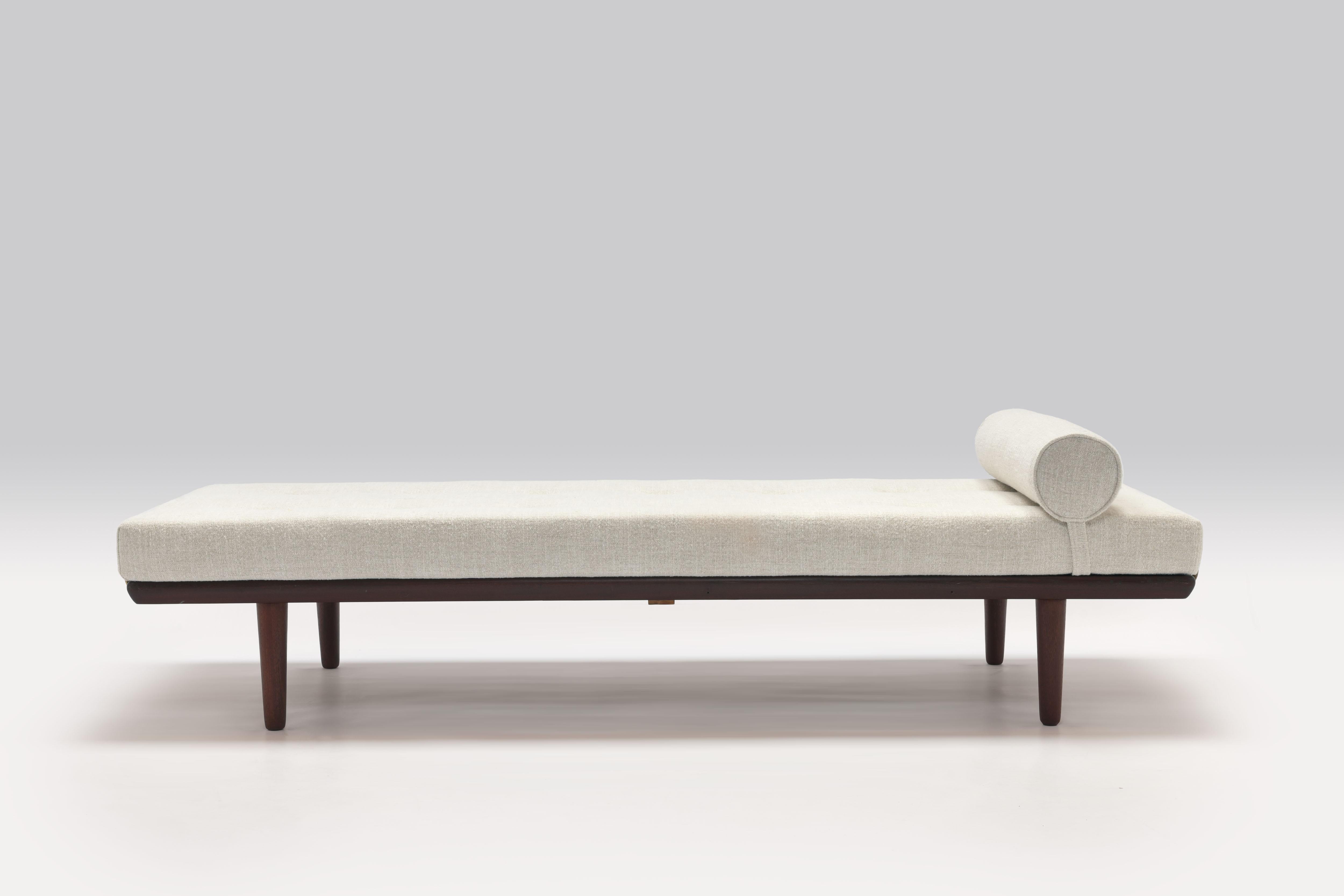 1956 Daybed Model GE19 by Hans J. Wegner for GETAMA, New Pierre Frey Upholstery 7