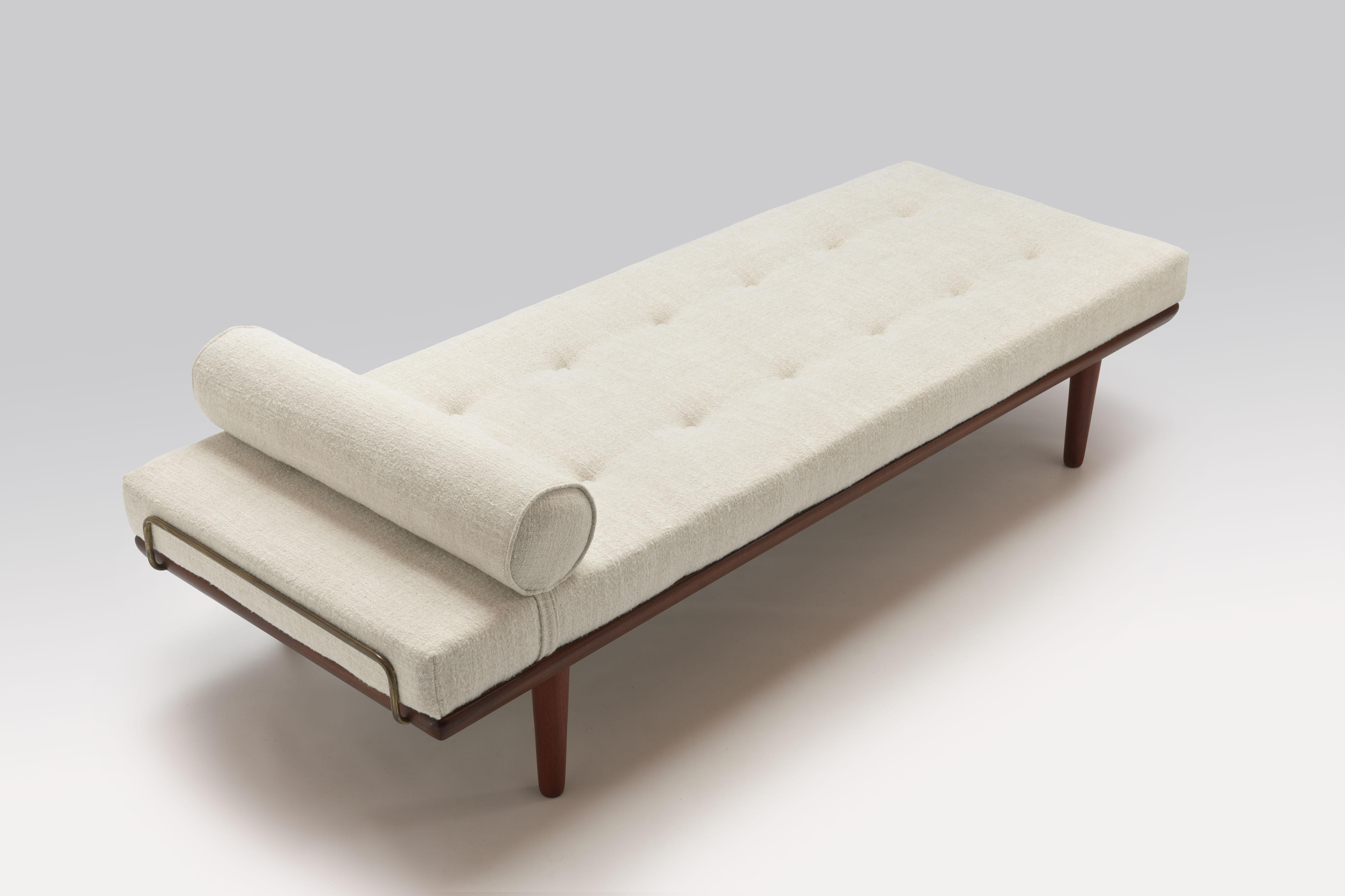 Scandinavian Modern 1956 Daybed Model GE19 by Hans J. Wegner for GETAMA, New Pierre Frey Upholstery