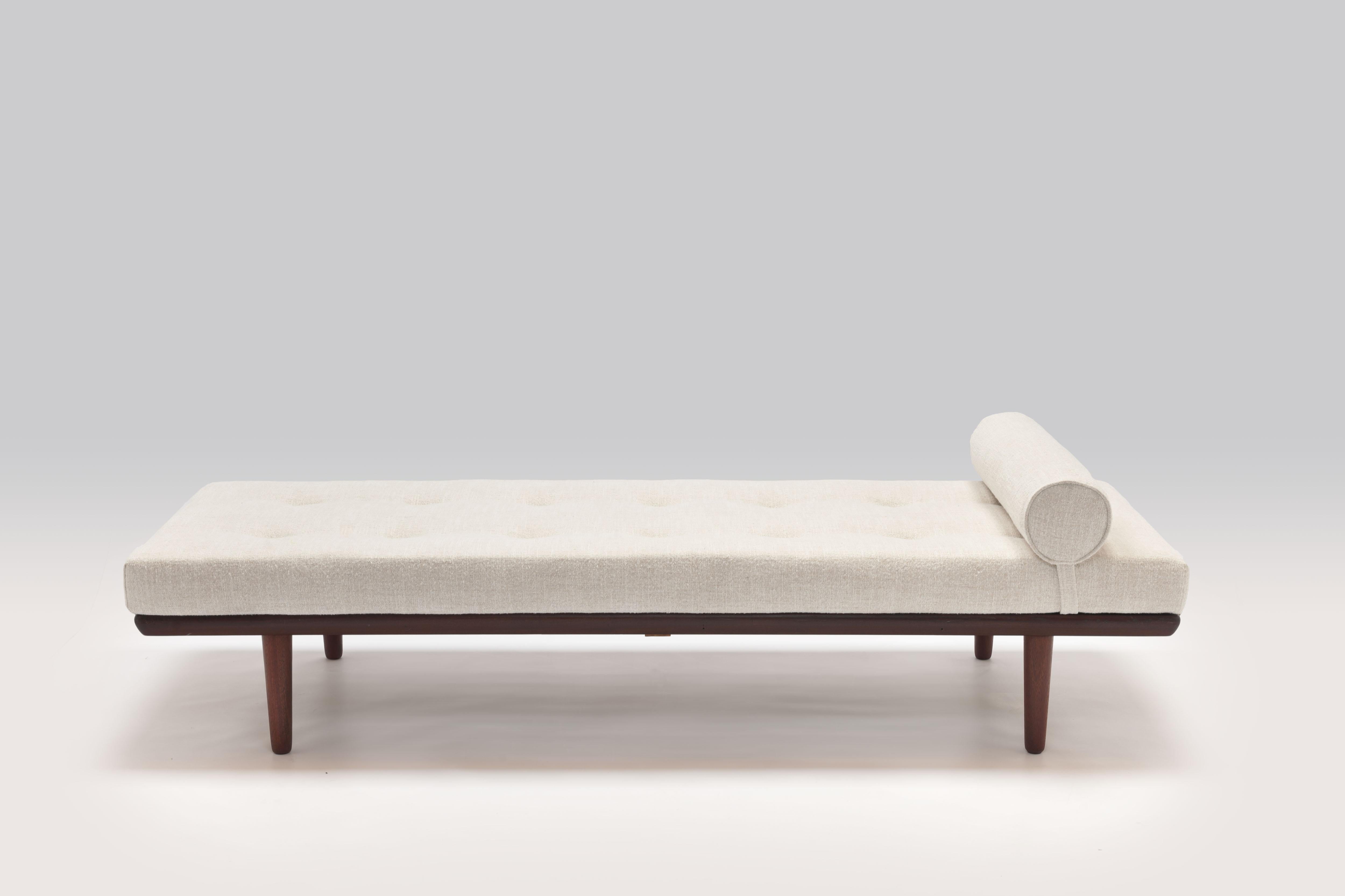 Brass 1956 Daybed Model GE19 by Hans J. Wegner for GETAMA, New Pierre Frey Upholstery