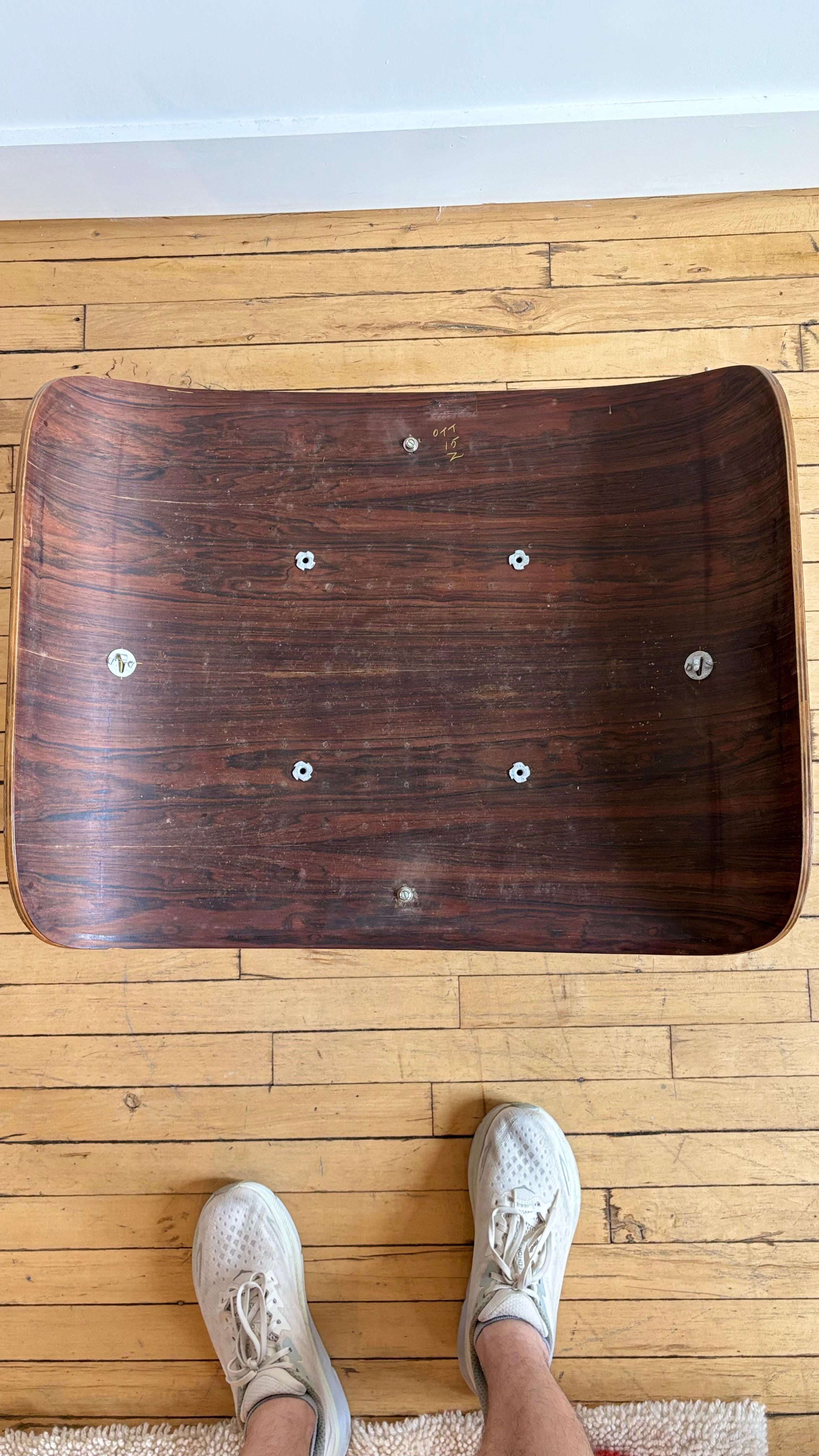 1956 Eames Lounge Chair und Ottoman im Angebot 4