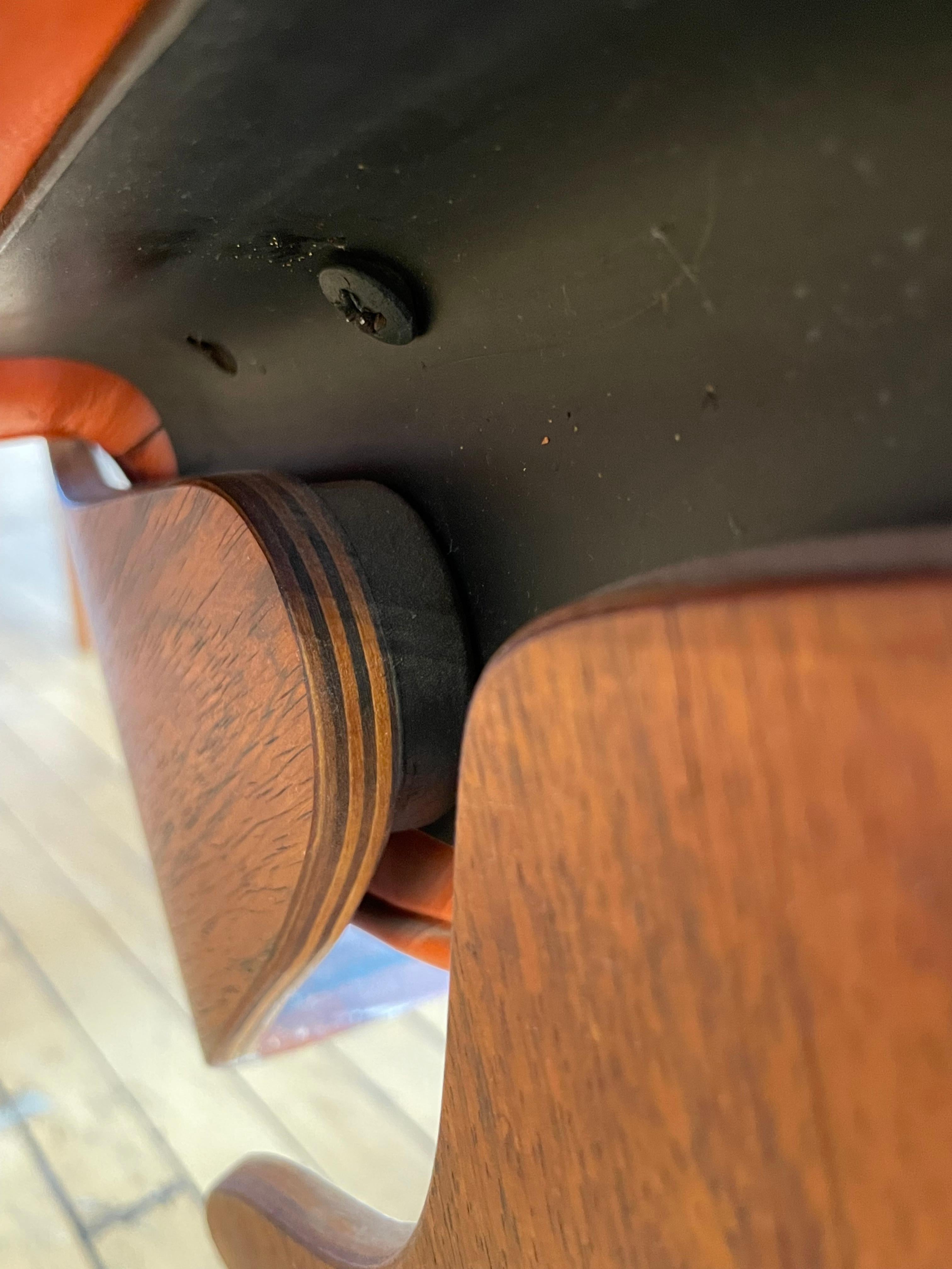 1956 Herman Miller Eames Lounge Chair with Original Salmon Leather For Sale 7