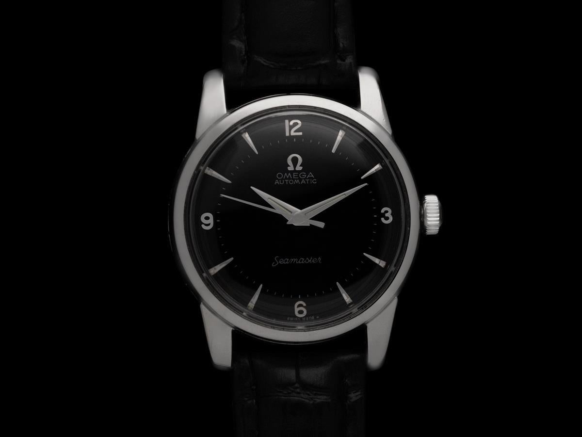 1956 Omega Seamaster Mens Vintage Automatic Mid-Century Watch - Acier inoxydable Excellent état - En vente à Suwanee, GA