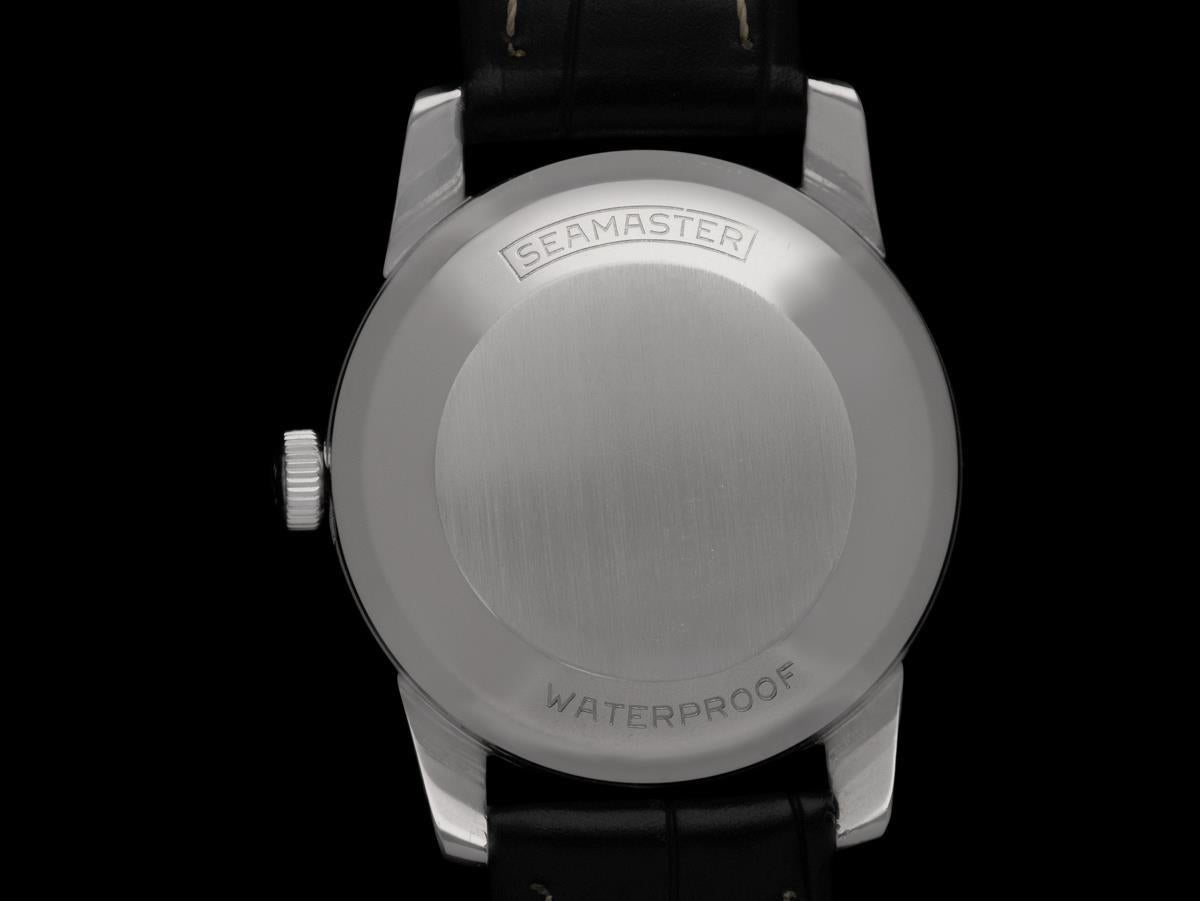 1956 Omega Seamaster Mens Vintage Automatic Mid-Century Watch - Acier inoxydable en vente 4