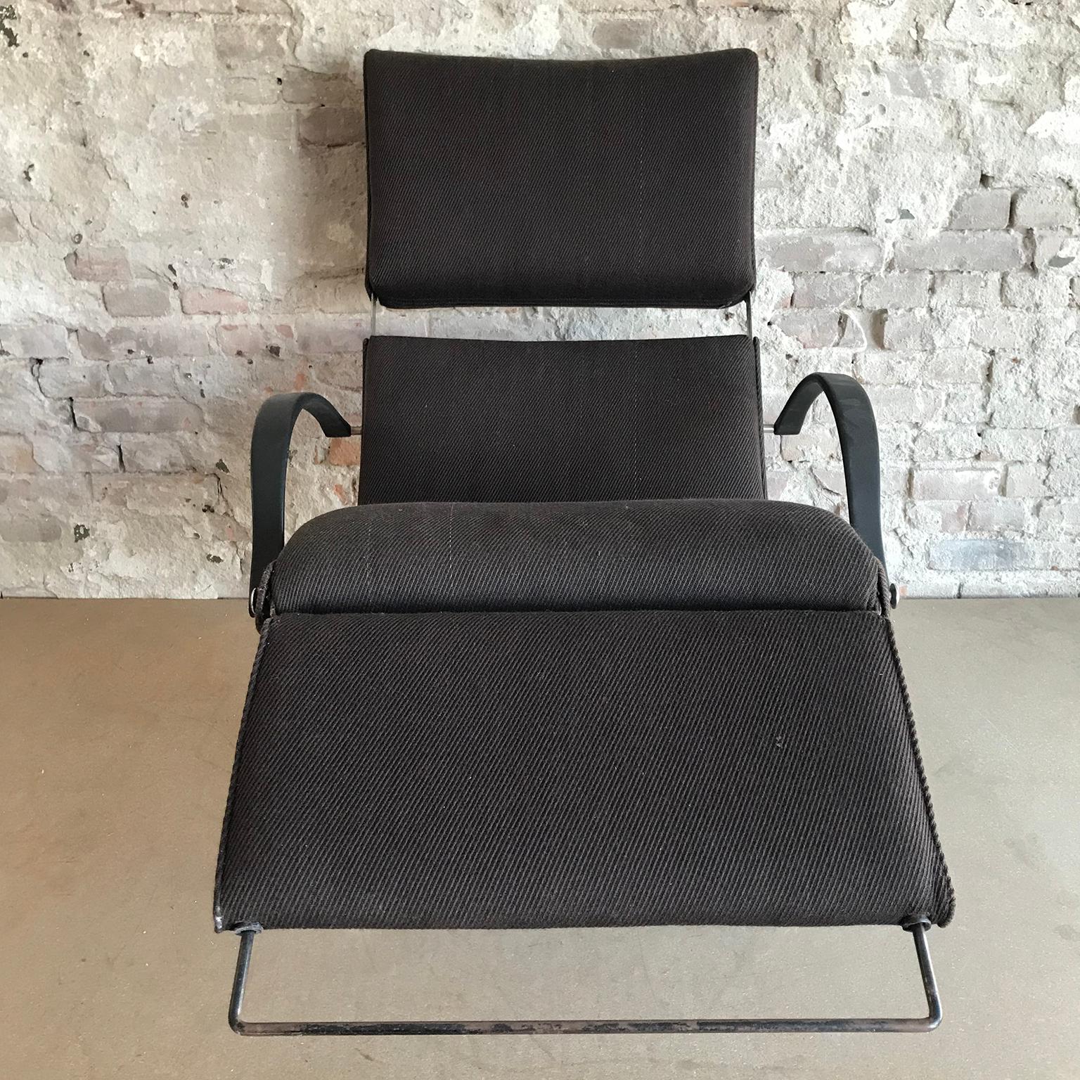 1956, Osvaldo Borsani, for Tecno, P40 Lounge Chair For Sale 3