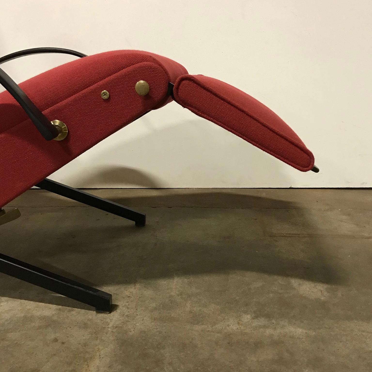 1956, Osvaldo Borsani, P40 Adjustable Lounge Chair in Terra Red Fabric For Sale 9