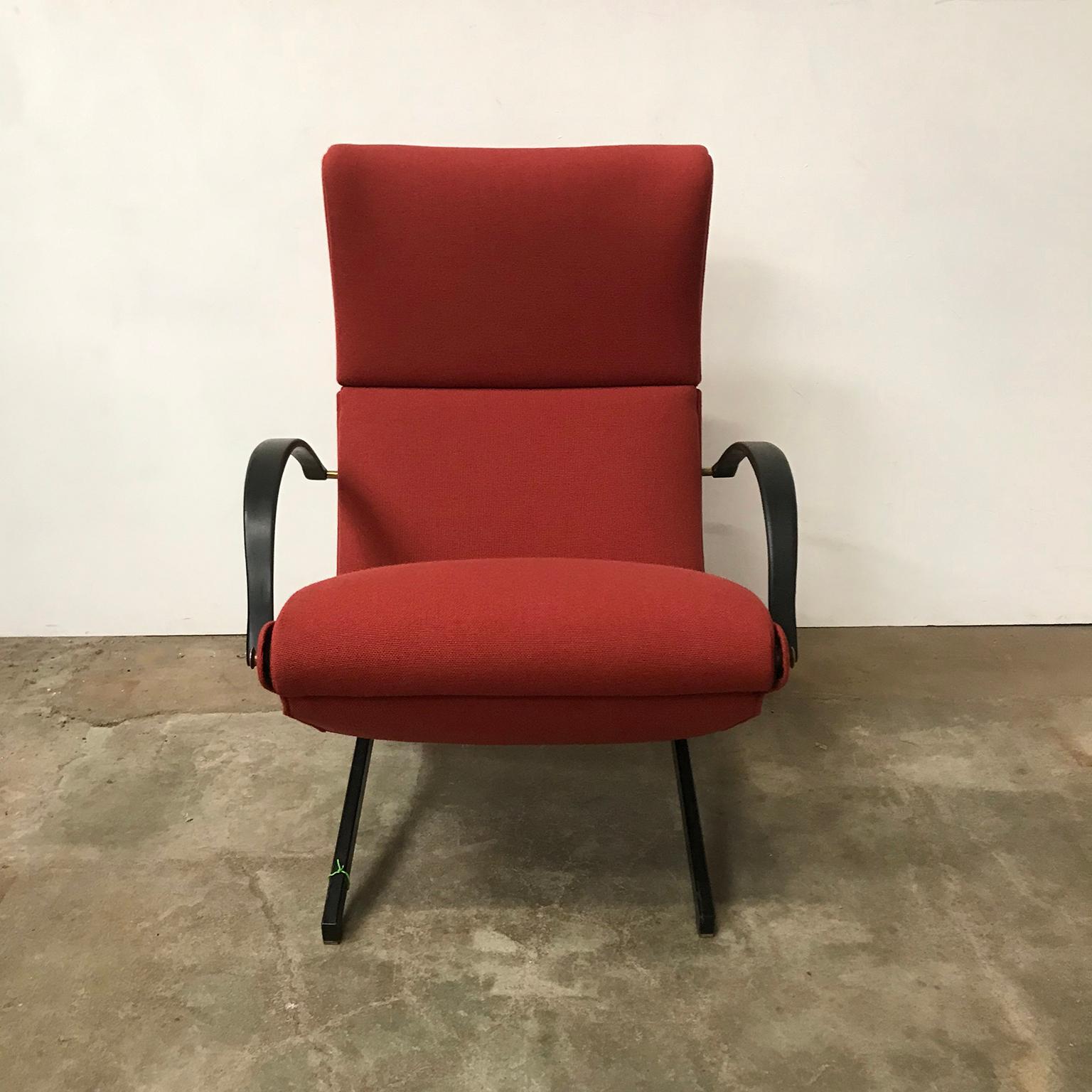 1956, Osvaldo Borsani, P40 Adjustable Lounge Chair in Terra Red Fabric For Sale 1