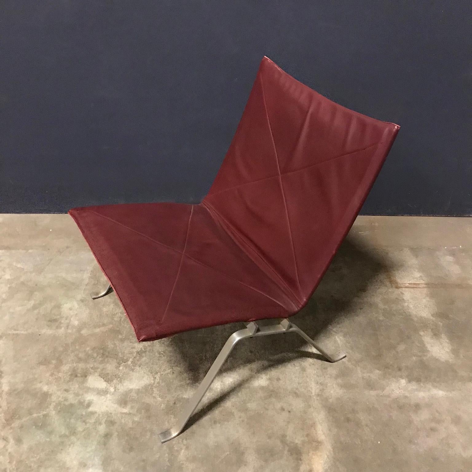 Metallo 1956, Poul Kjaerholm per E. Kold Christensen, Sedia da salotto PK22 in pelle rossa in vendita