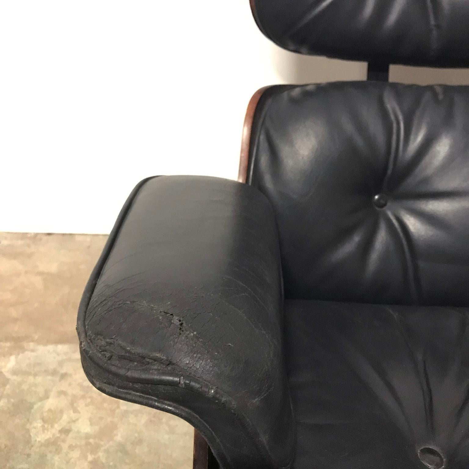 Metal 1956, Ray & Charles Eames Lounge Chair, Rare First Edition 1956 in Black Leather For Sale