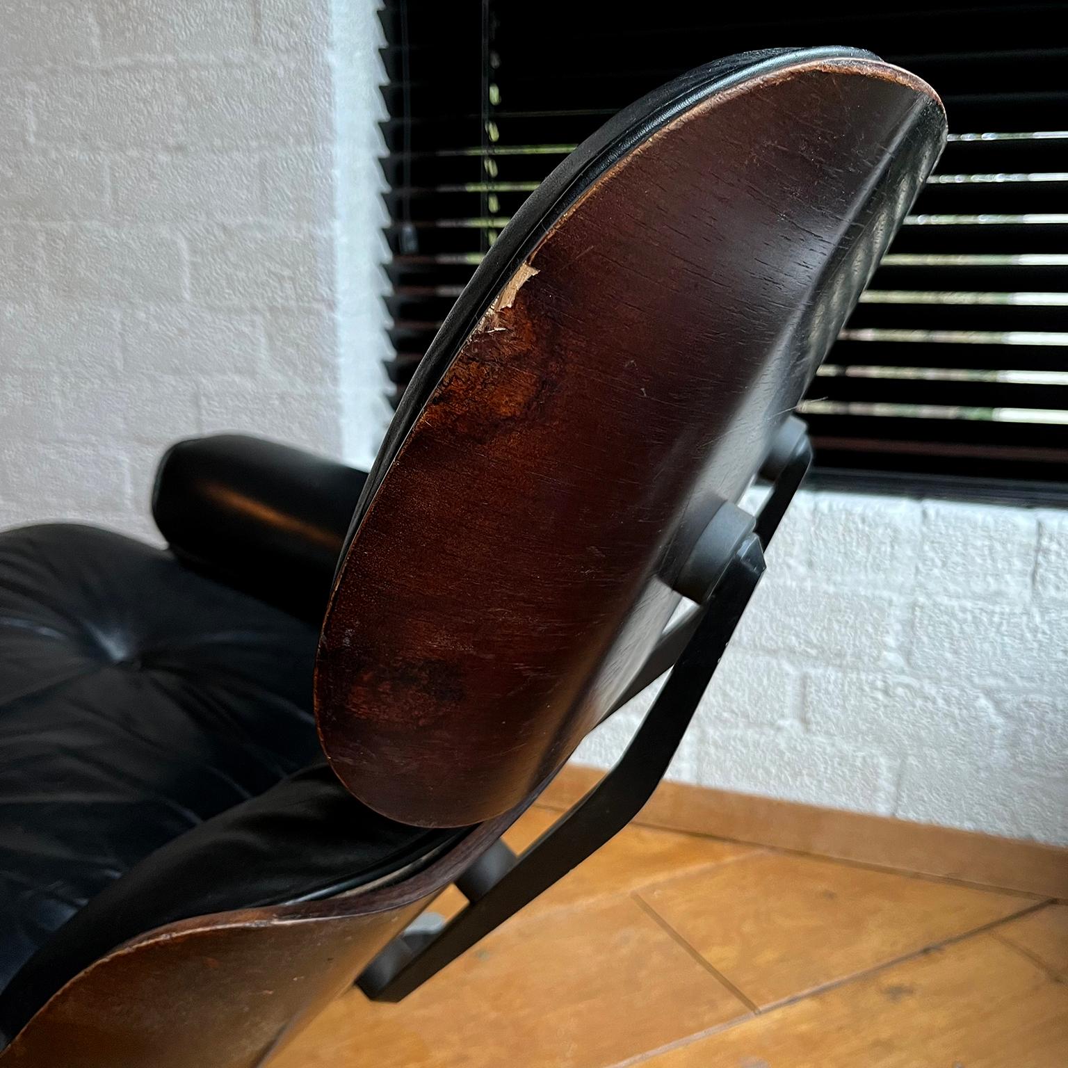 1956, Ray and Charles Eames, Miller, 1st Version Lounge Chair 1956, Ottoman 1966 en vente 1