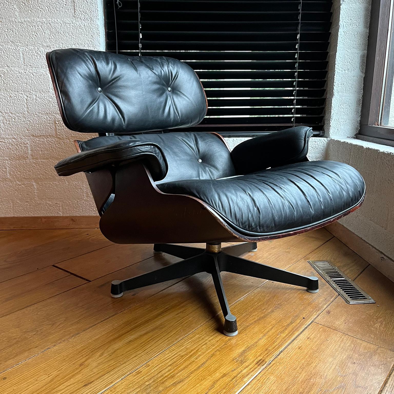 charles eames chaise longue