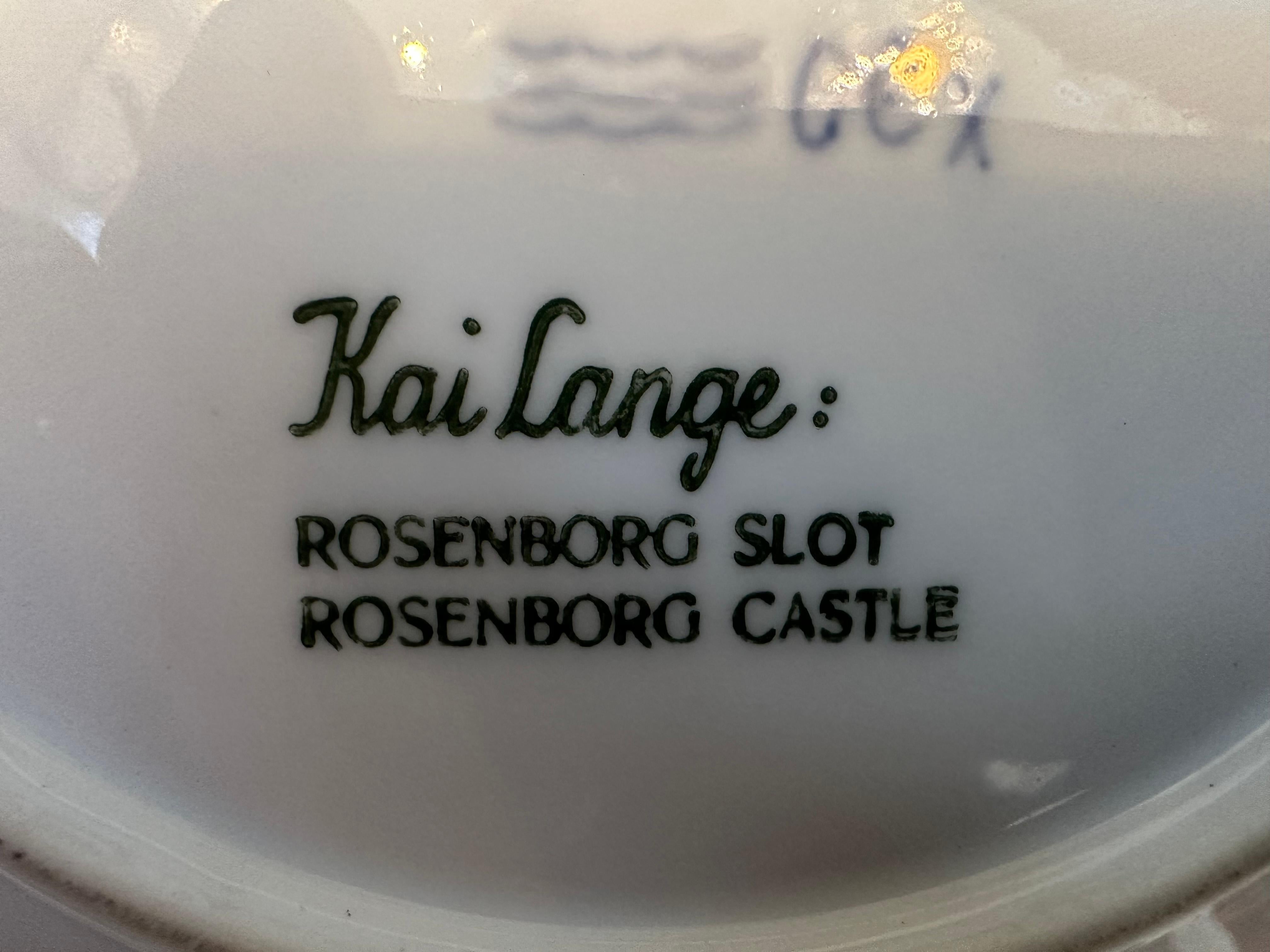 1956 Royal Copenhagen Christmas Plate - Rosenborg Castle Designed by Kai Lange. For Sale 4
