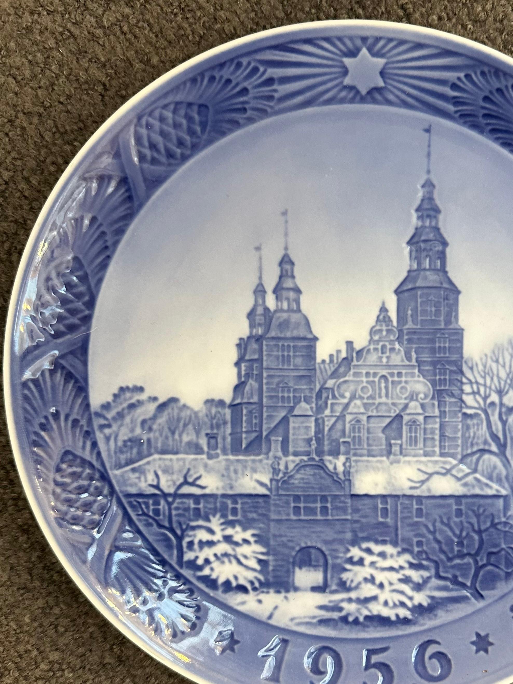 Mid-Century Modern 1956 Royal Copenhagen Christmas Plate - Rosenborg Castle Designed by Kai Lange. For Sale