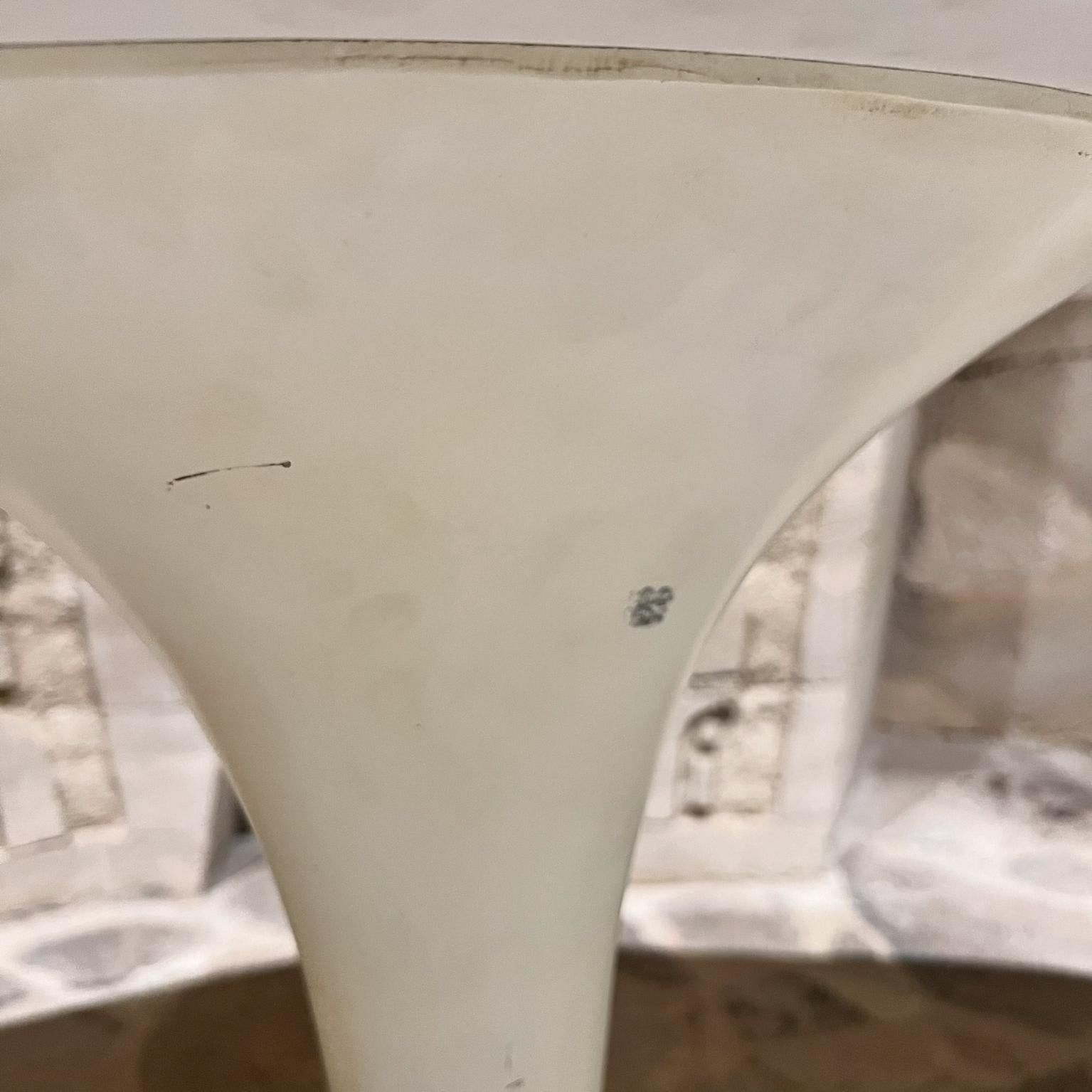 1957 Early Eero Saarinen for Knoll Table de salle à manger ovale en forme de tulipe en vente 3