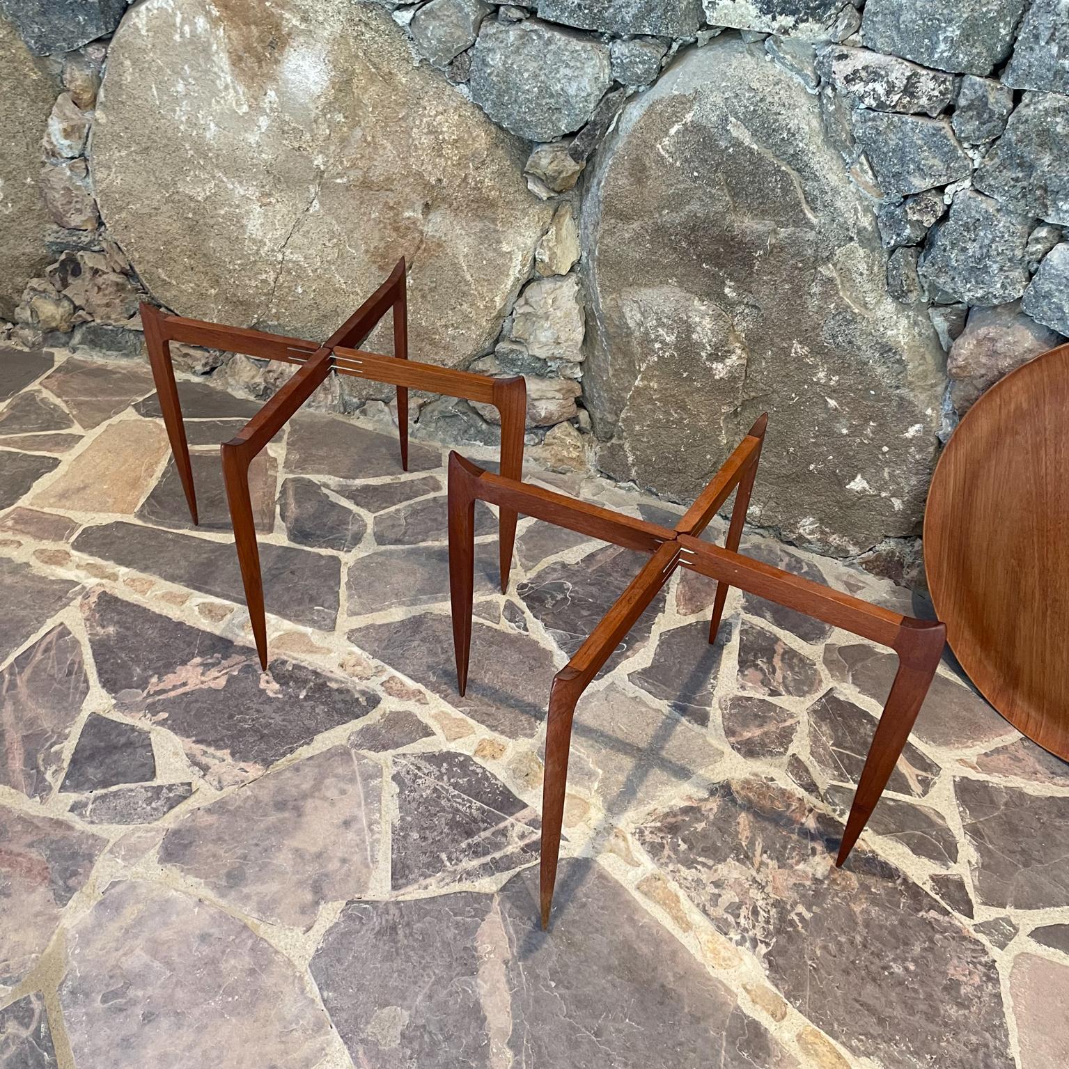 1957 Fritz Hansen Teak Folding Tray Side Table -Set of Two Denmark model 4508 In Good Condition In Chula Vista, CA