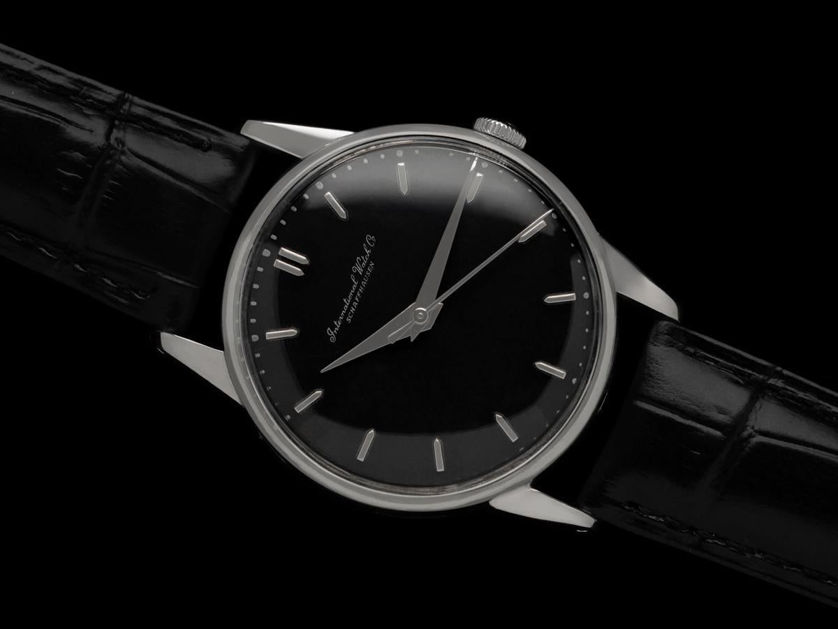 NAMED ONE OF WATCHPRO MAGAZINE’S “HOT 100” - THE TOP 100 INFLUENCERS OF THE U.S. WATCH INDUSTRY. HOW CAN WE SERVE YOU? 

We’re new to offering our carefully curated collection on 1stDibs, but we have sold over 10,000 fine watches and exceptionally